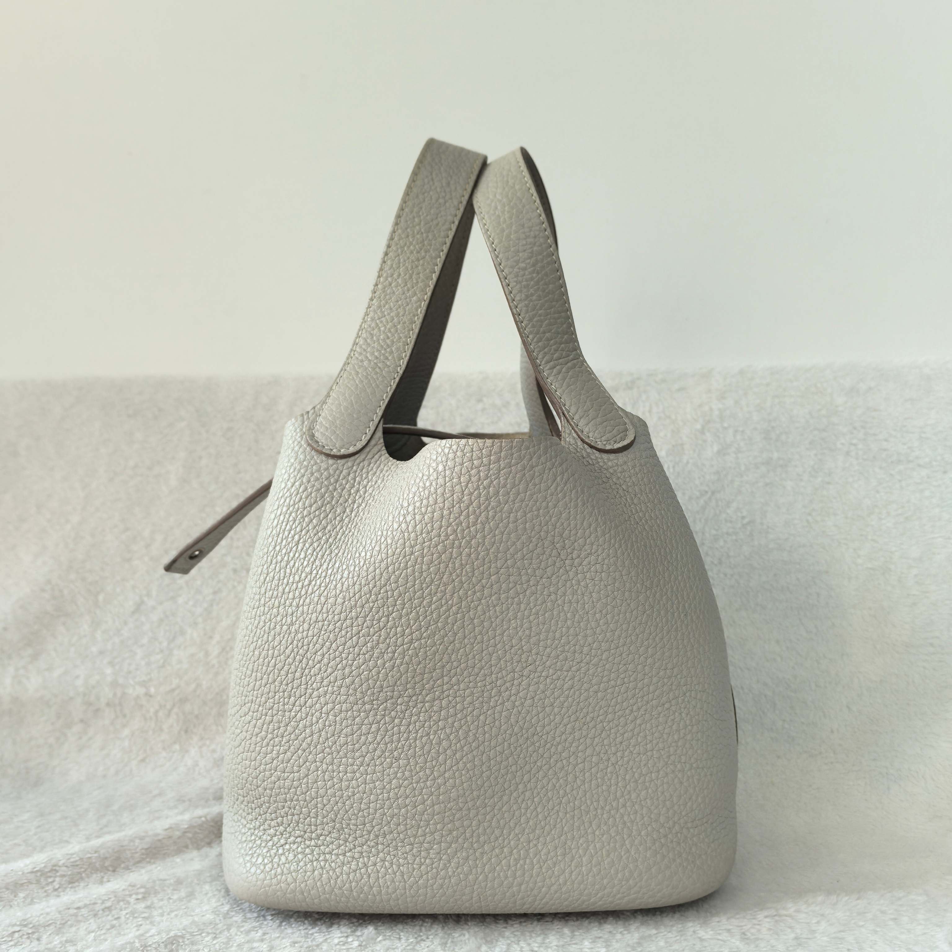 Pre Owned Hermes Picotin P18 / Z stamp