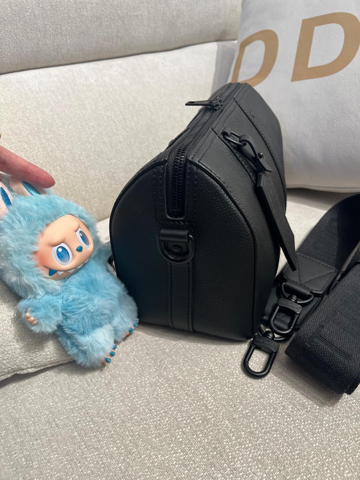 Lv city keepball 100%Authentic ,95%new ✅dust bag✅盒