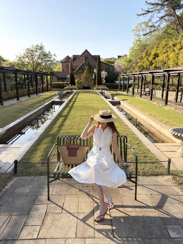 Jardin Belted Zip-Front Dress