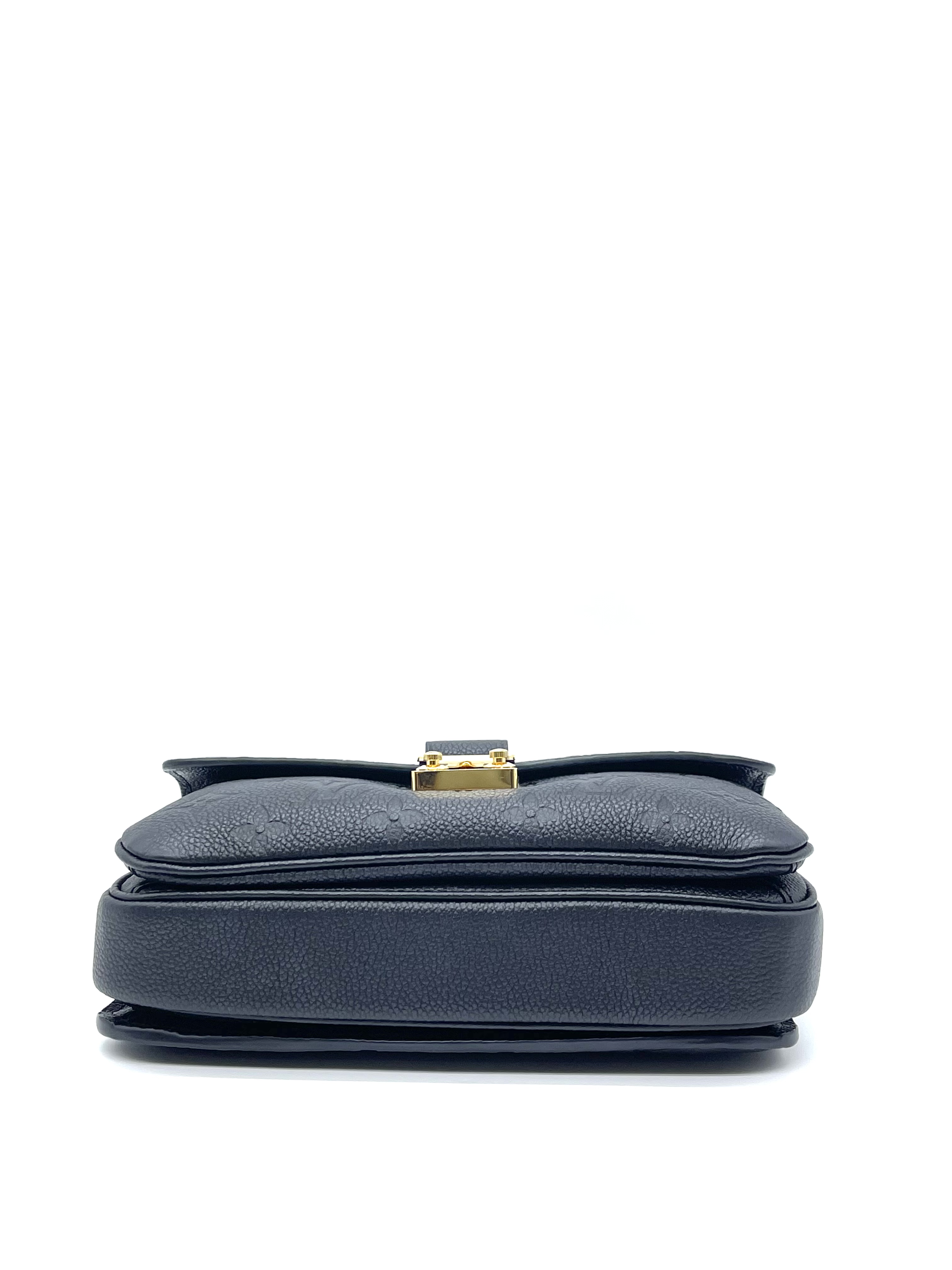 Pre-owned LV Pochette Métis MM / Product Code: 26032807