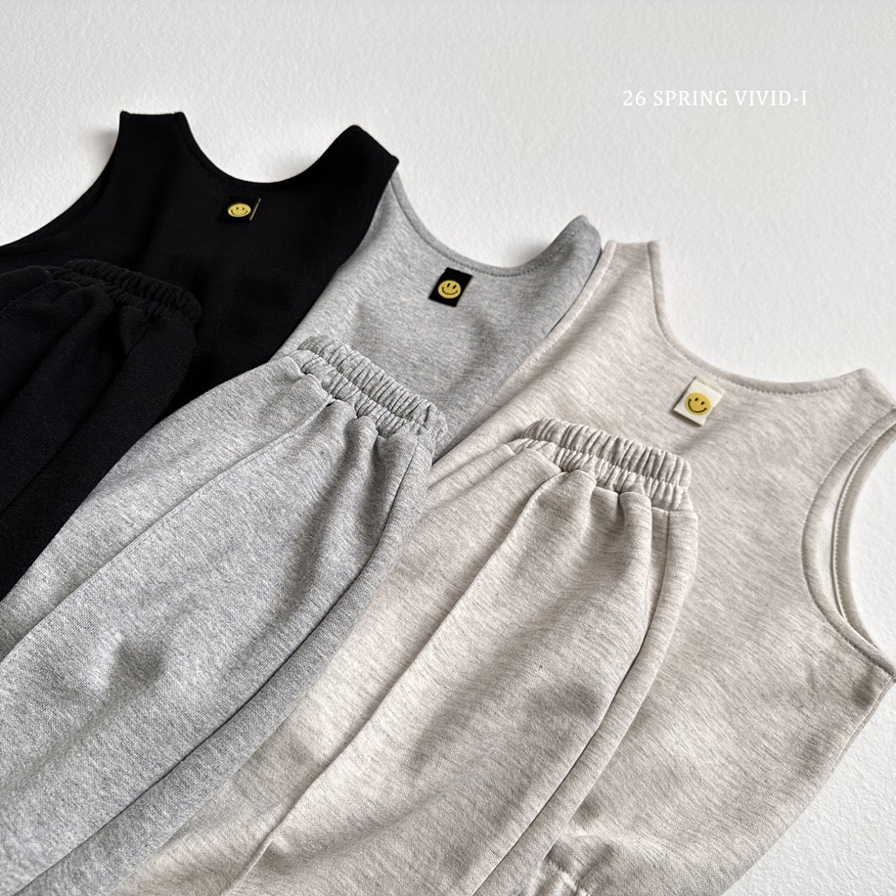 🌸預訂 韓國直送🌸🇰🇷VIVIDI三色微笑標籤背心上下套裝