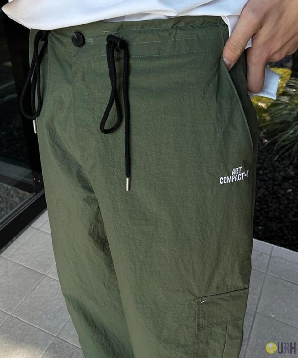 【100%保證韓國直送】輕盈機能感尼龍多口袋抽繩寬鬆工裝褲 👖 [3 color] RG165609