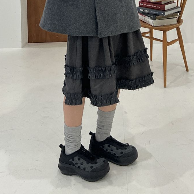 [YASE] Flatfoam Dot Sneakers (2色)