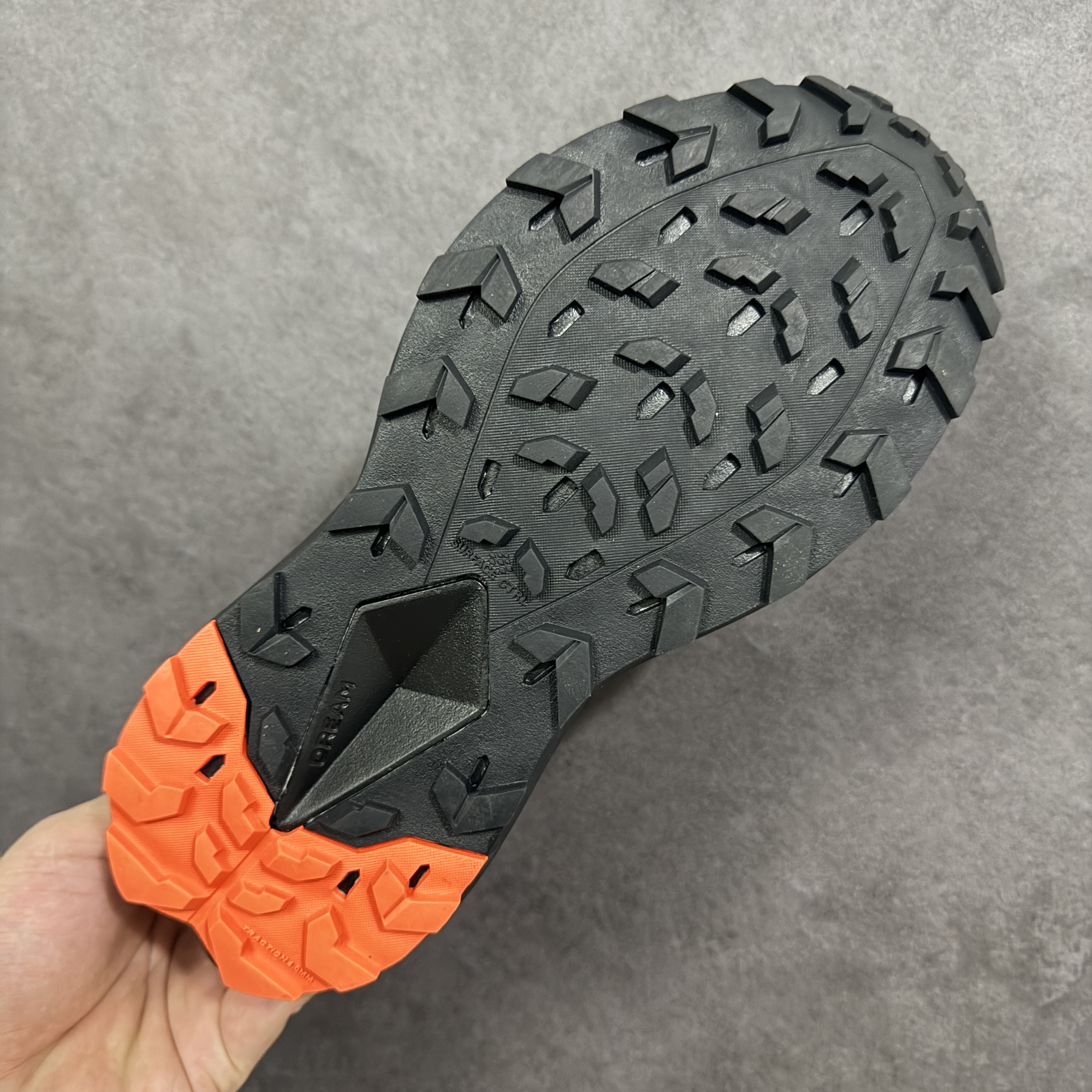 The North Face VECTIV Enduris 4