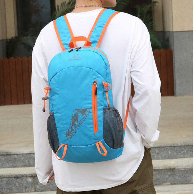 12 L Retractable Hiking Backpack / Travel Backpack