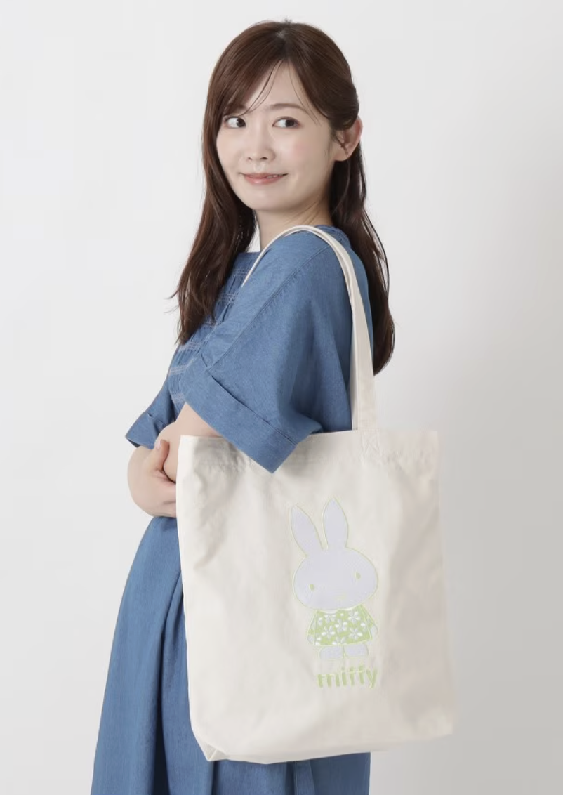 🐰💚 開心果及薰衣草系列 💜 "刺繡Tote Bag "( 📦 大約4月底 ～5月底到貨, 若遇到缺貨或其它因素貨期會延遲 ）