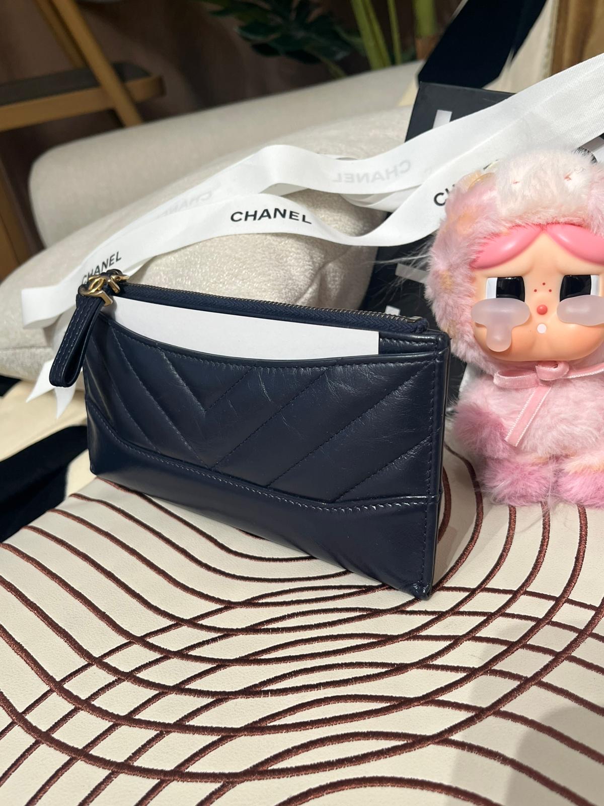 Chanel Gabrielle Zipped Long Wallet calfskin 100%Authentic,98%new ✅專門店收據✅27card✅box Size:L19.5xH10.5xW0.5cm