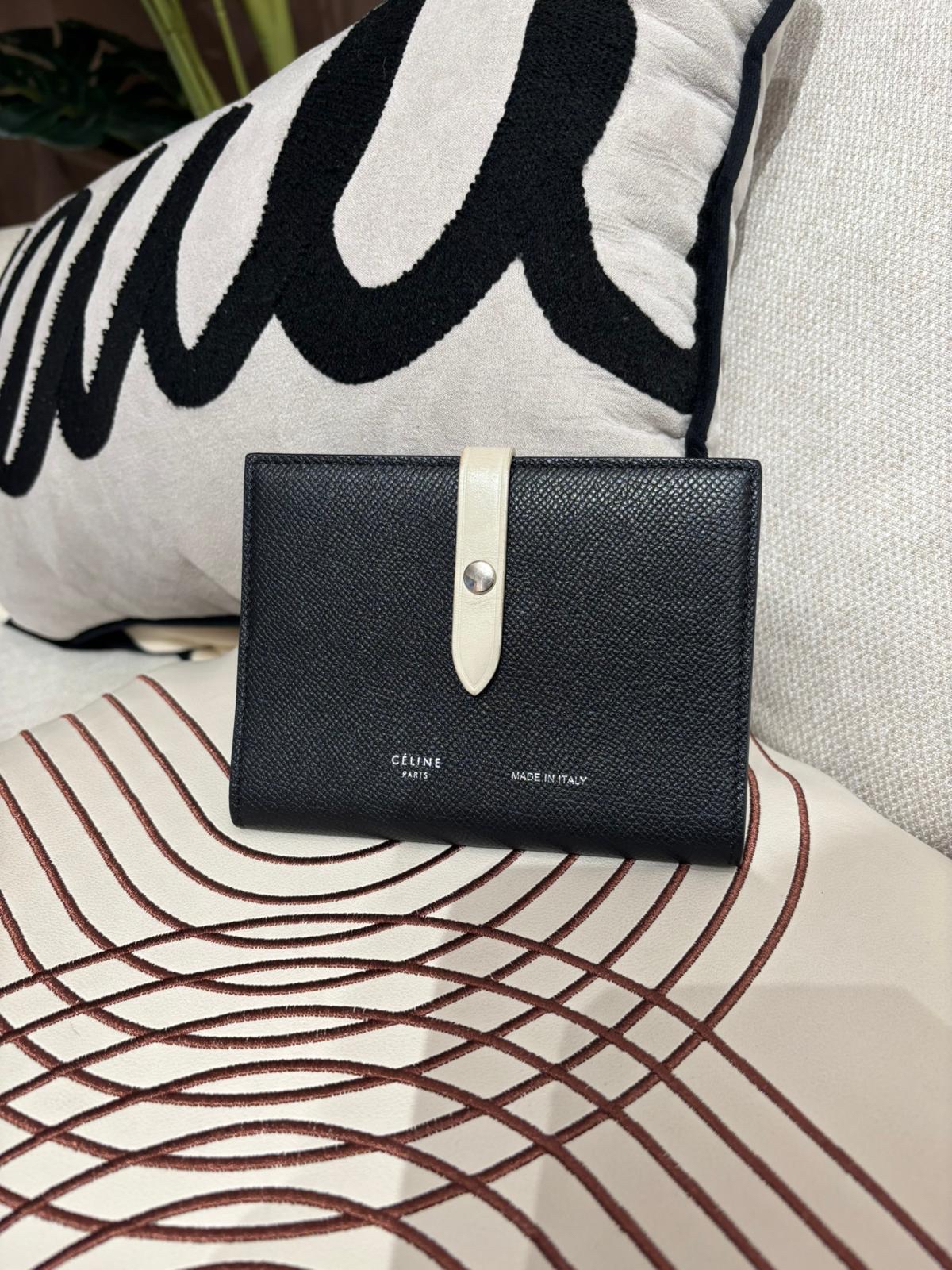 Celine Passport Case 粒粒牛皮 100%Authentic, 99%New ✅Dust bag
