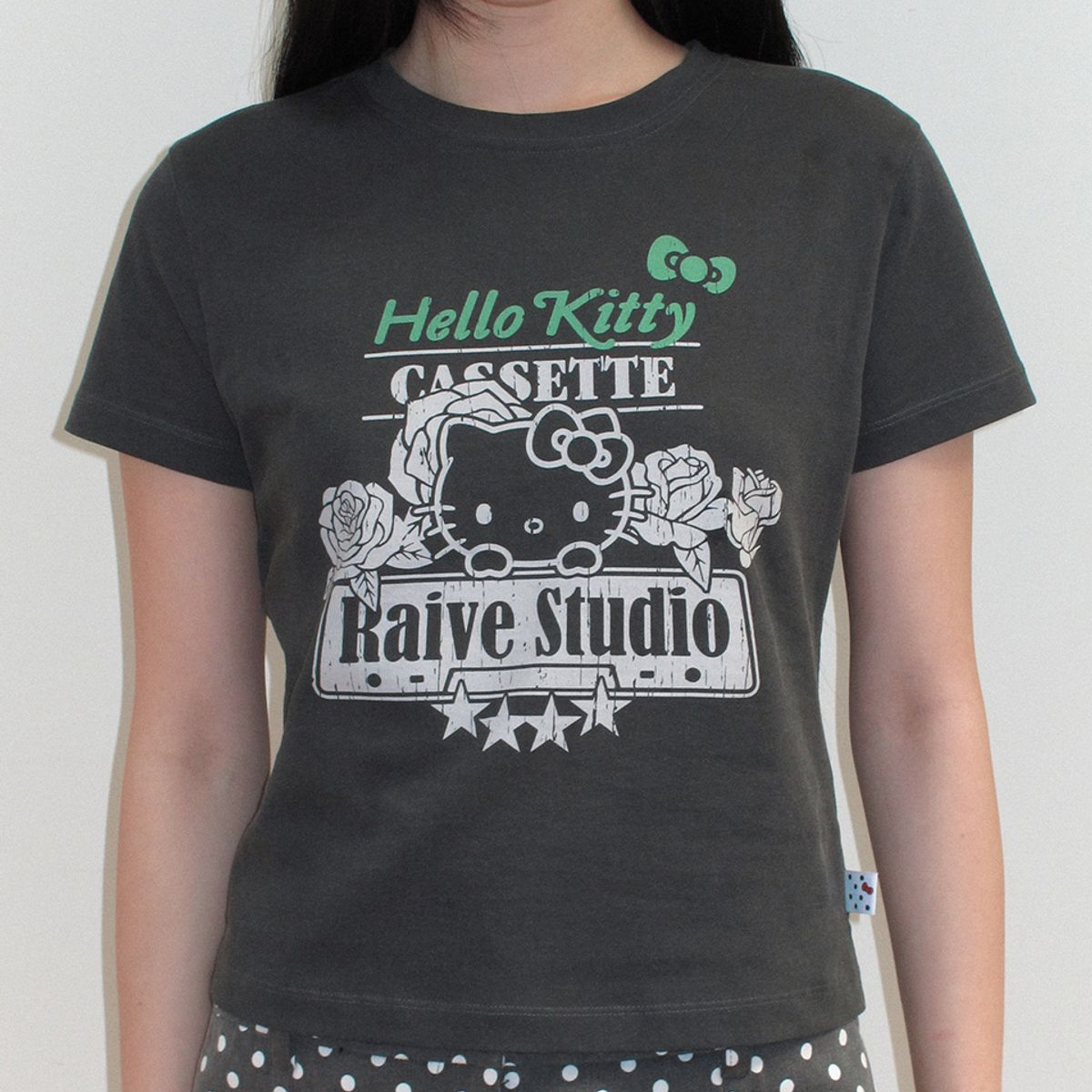 [RAIVE x Sanrio] HELLO KITTY Rose Graphic T-shirts (3色)