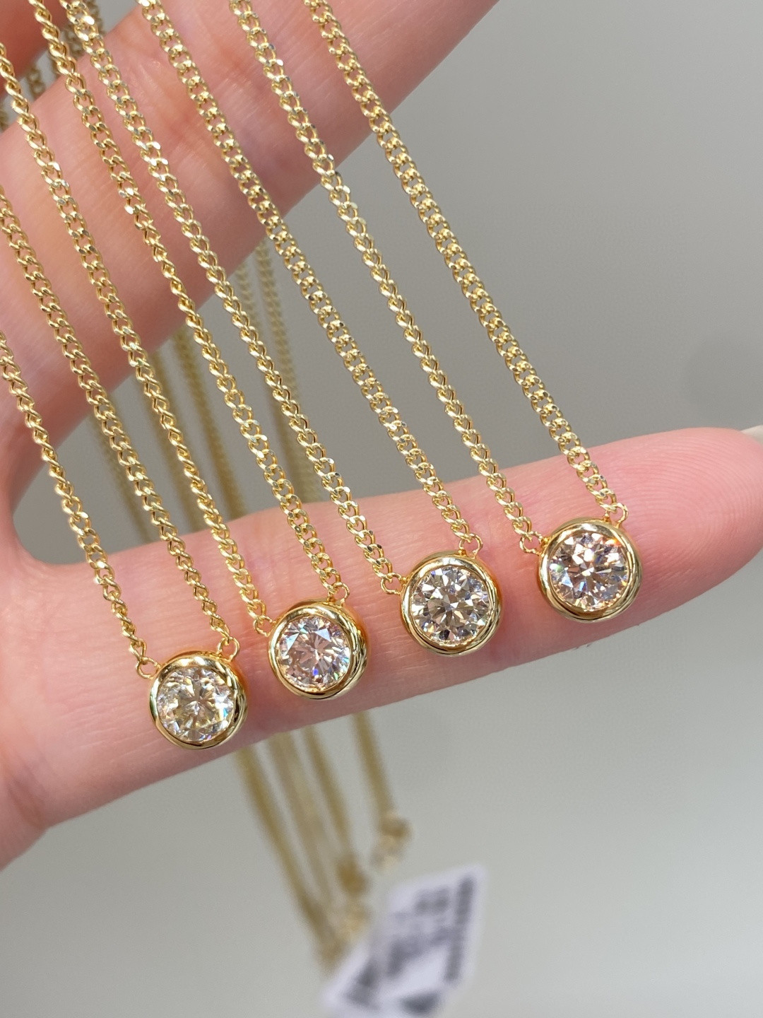 18K Diamond Necklace 