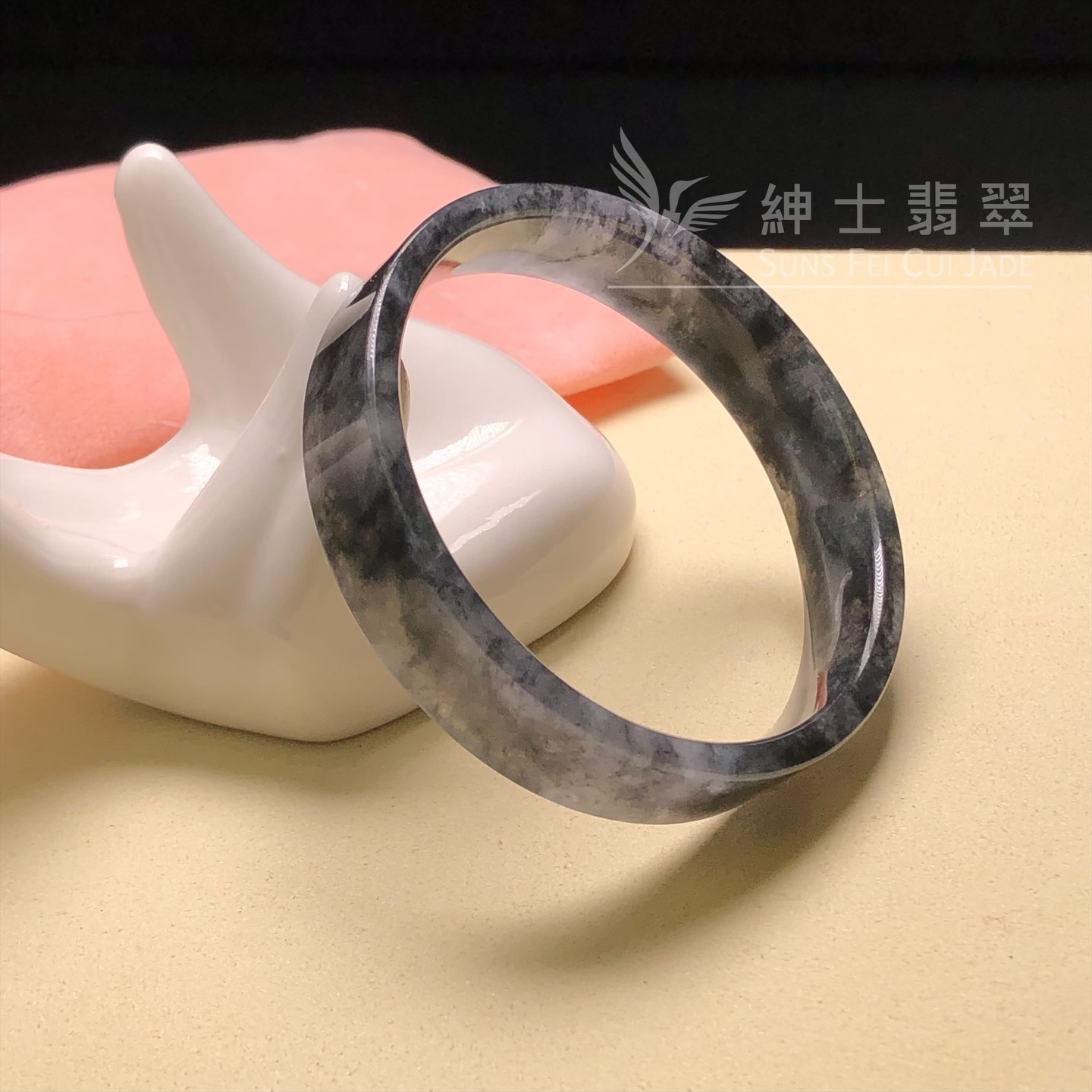 山水烏雞方鐲48.2mm