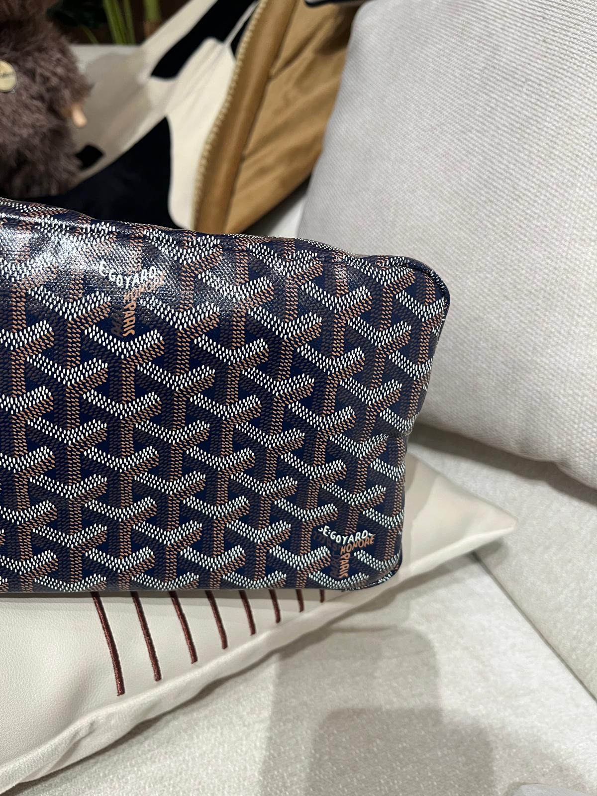 Goyard boheme hobo  Navy 100%Authentic, 95%new ✅收據✅pouch ✅dust bag