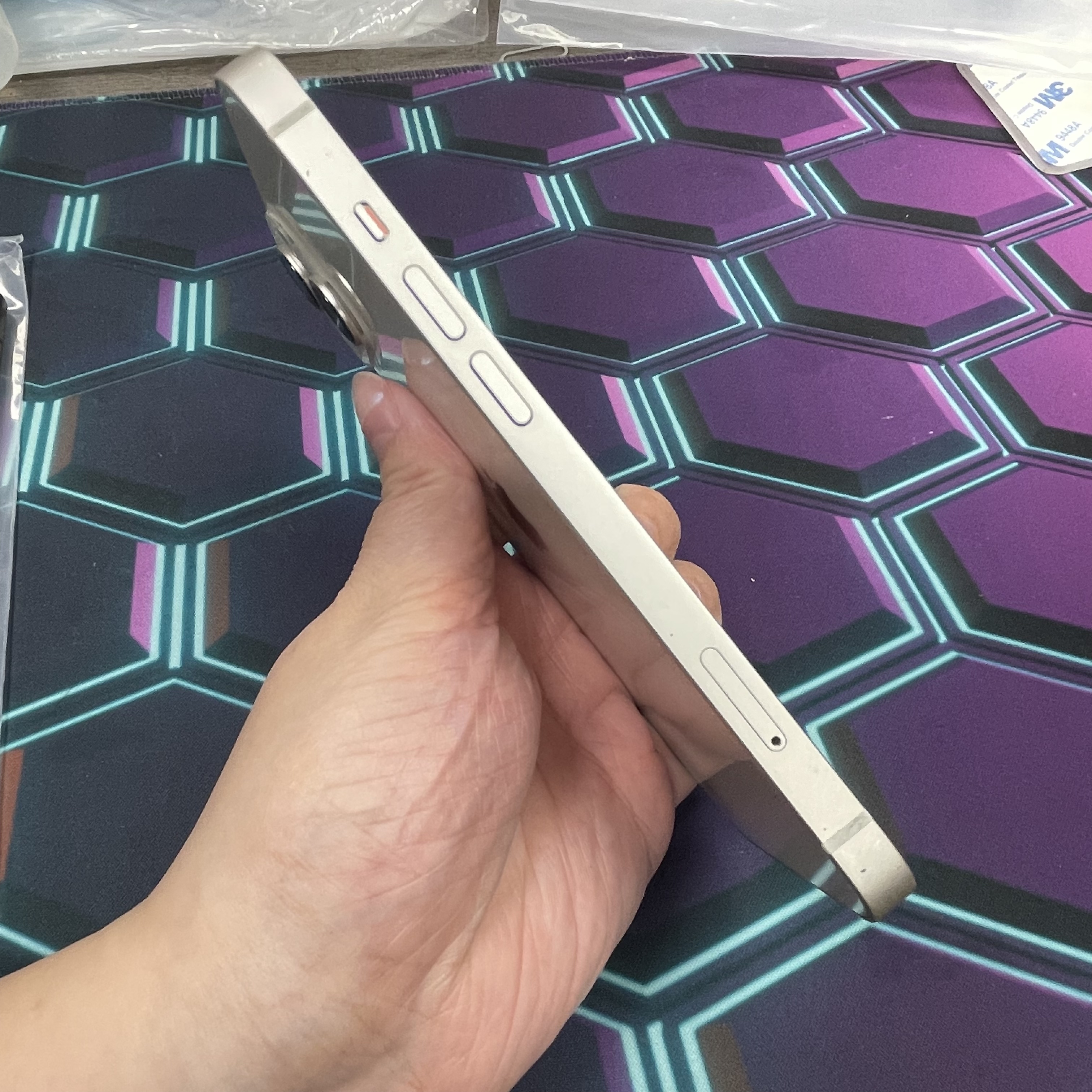 *7547 13 超靚機 128GB 電75 白色 white