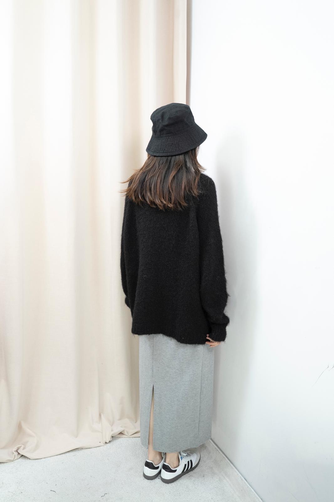 馬海毛鬆鬆上衣（黑色）