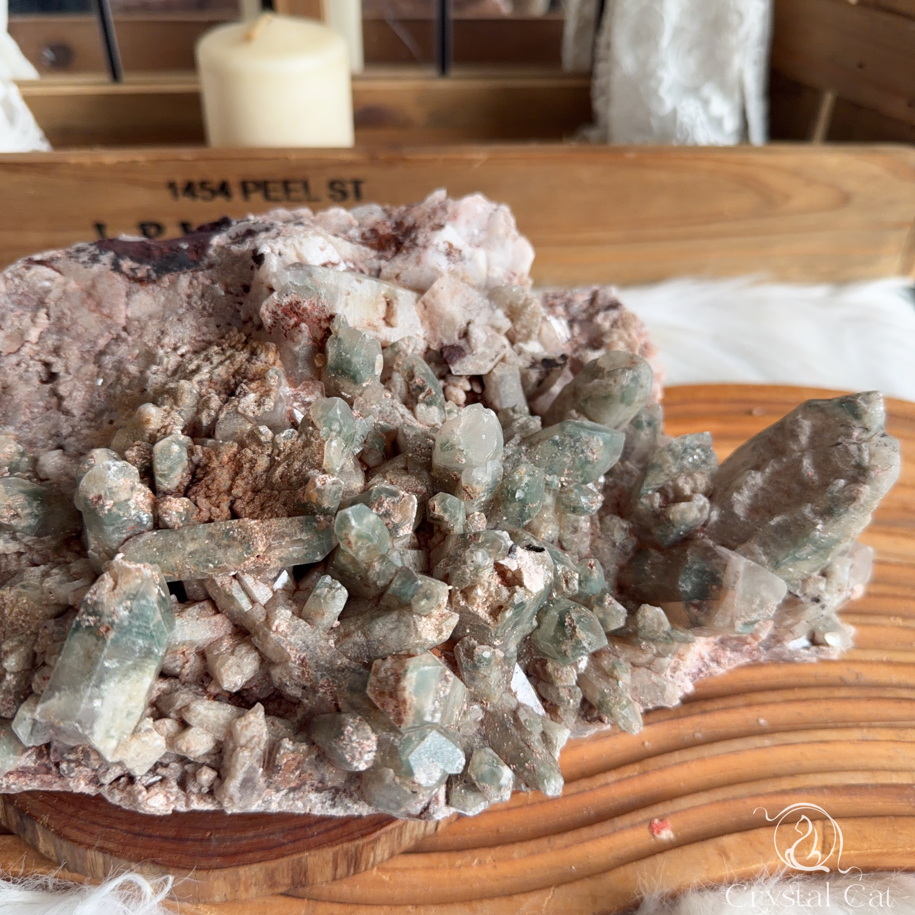 天然綠幽靈晶簇