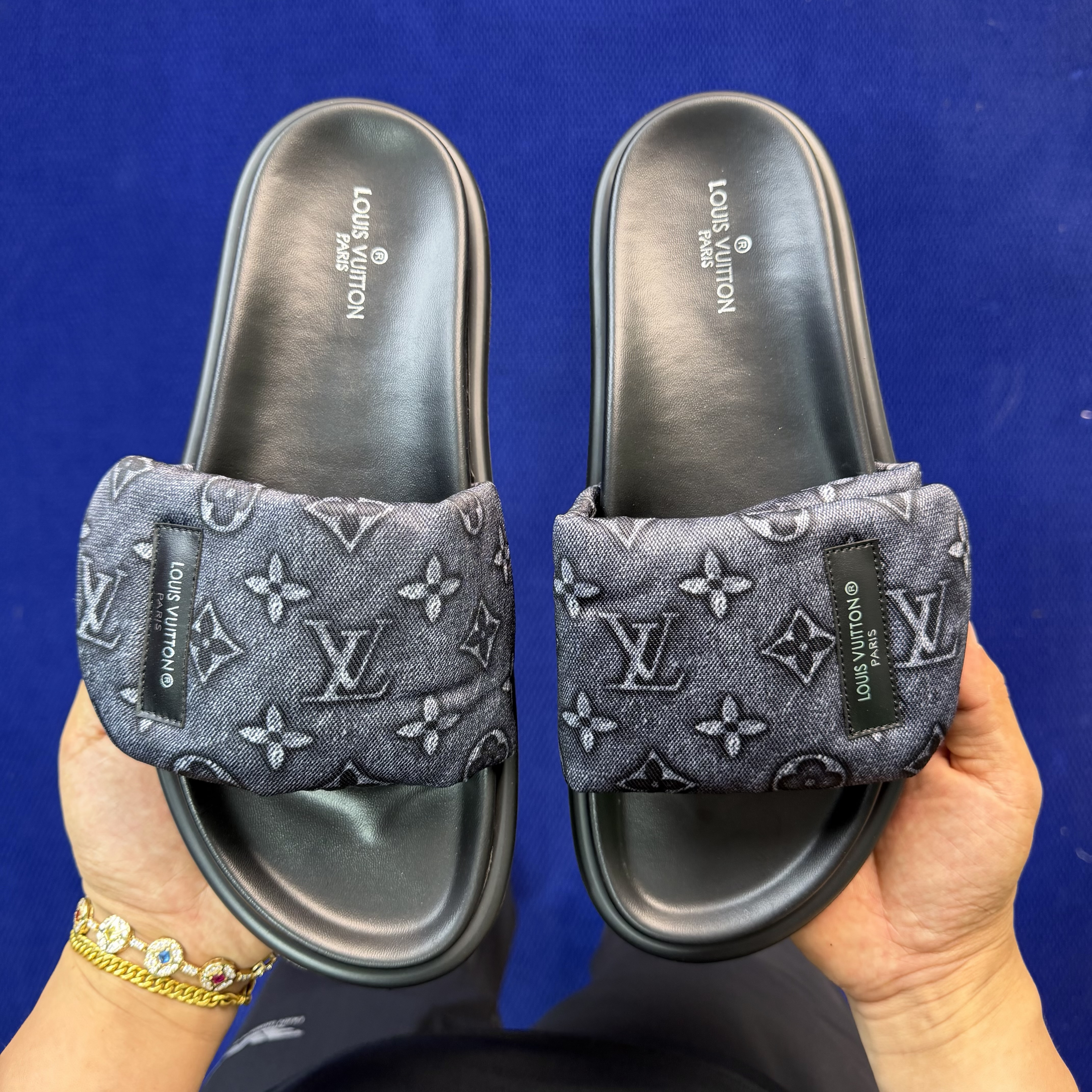 Louis Vuitton LV Pool Pillow Comfort Mule