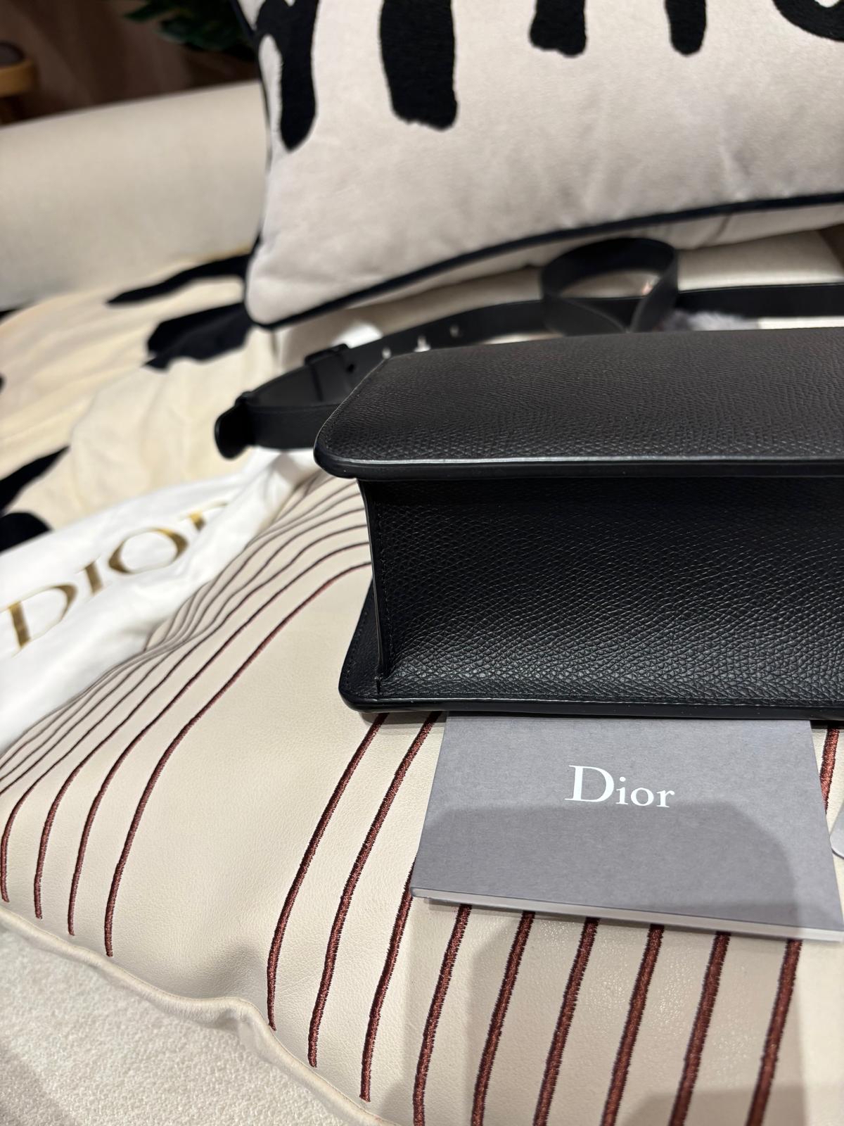 未使用品 Dior 30 Montaigne so black 粒面牛皮 100%Authentic ,未使用品  ✅ certificate ✅塵袋✅BOX