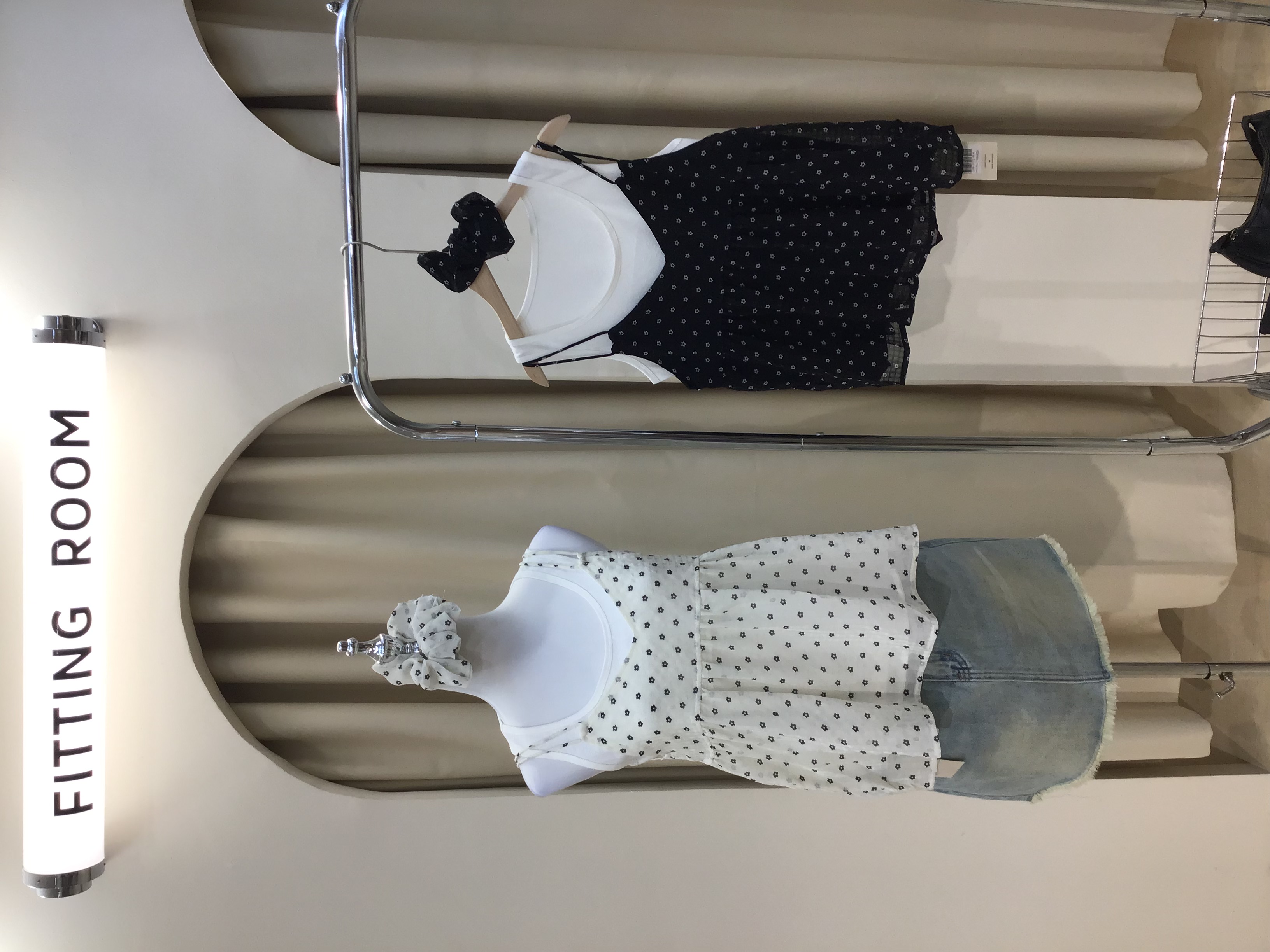 V领碎花吊带背心三件套