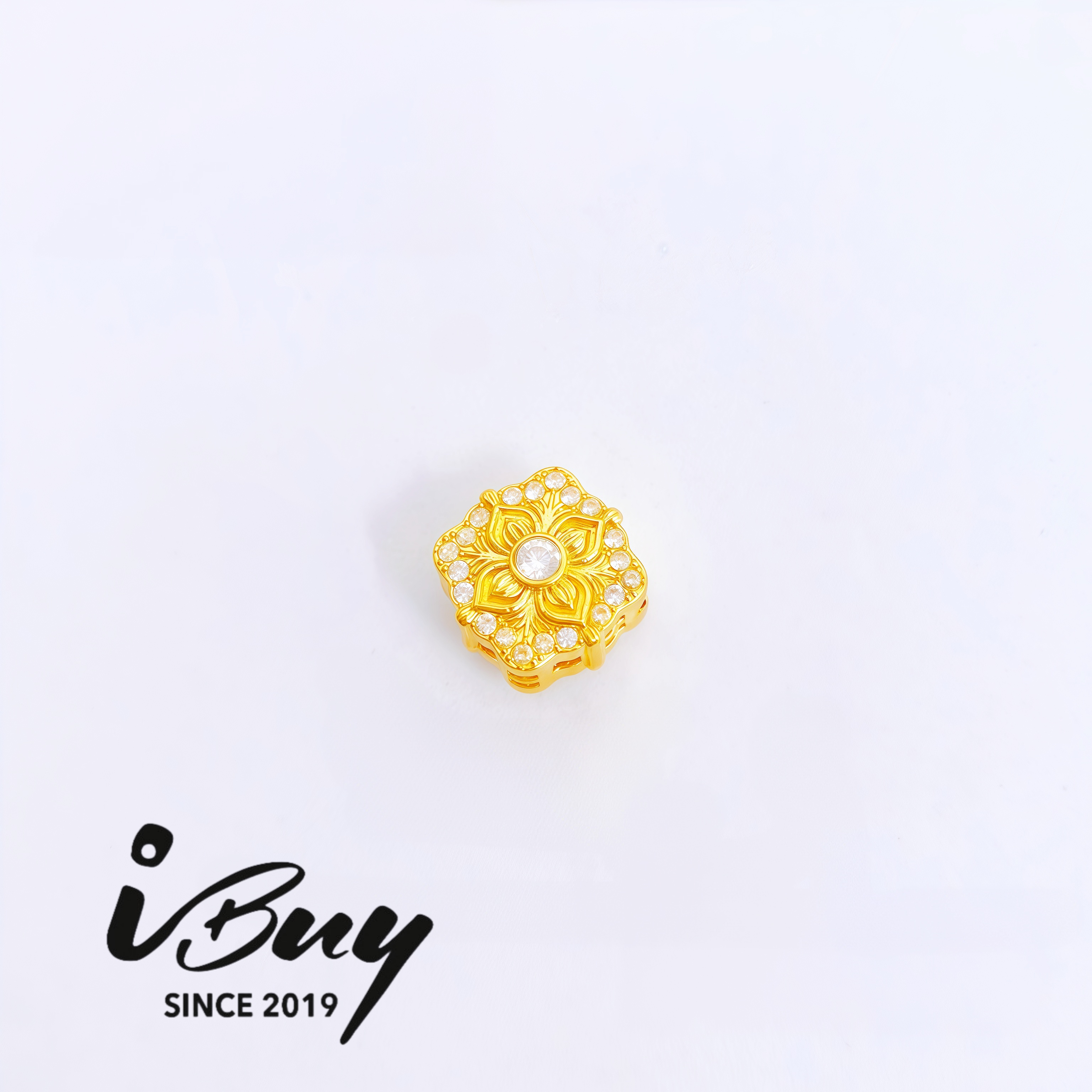 999 GOLD DIAMOND STUDDED FOUR LEAVE BEAD 999 金 镶钻四叶草