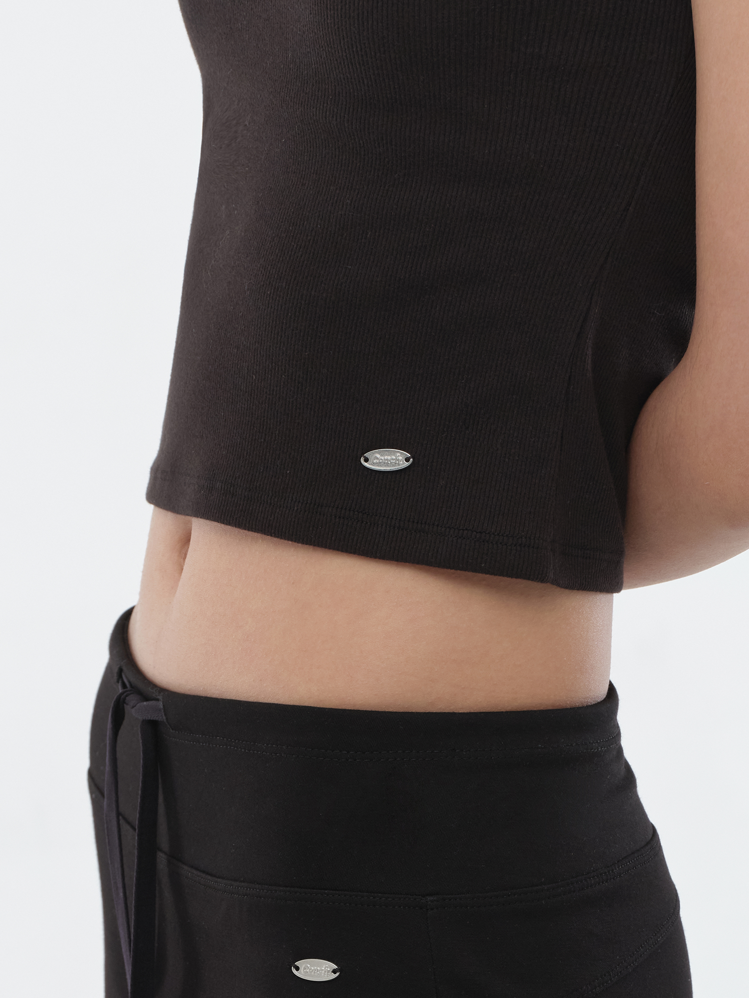 【連胸墊半開鈕扣TOP】預購_Cap-embedded Henry Neck T-shirt by Conch