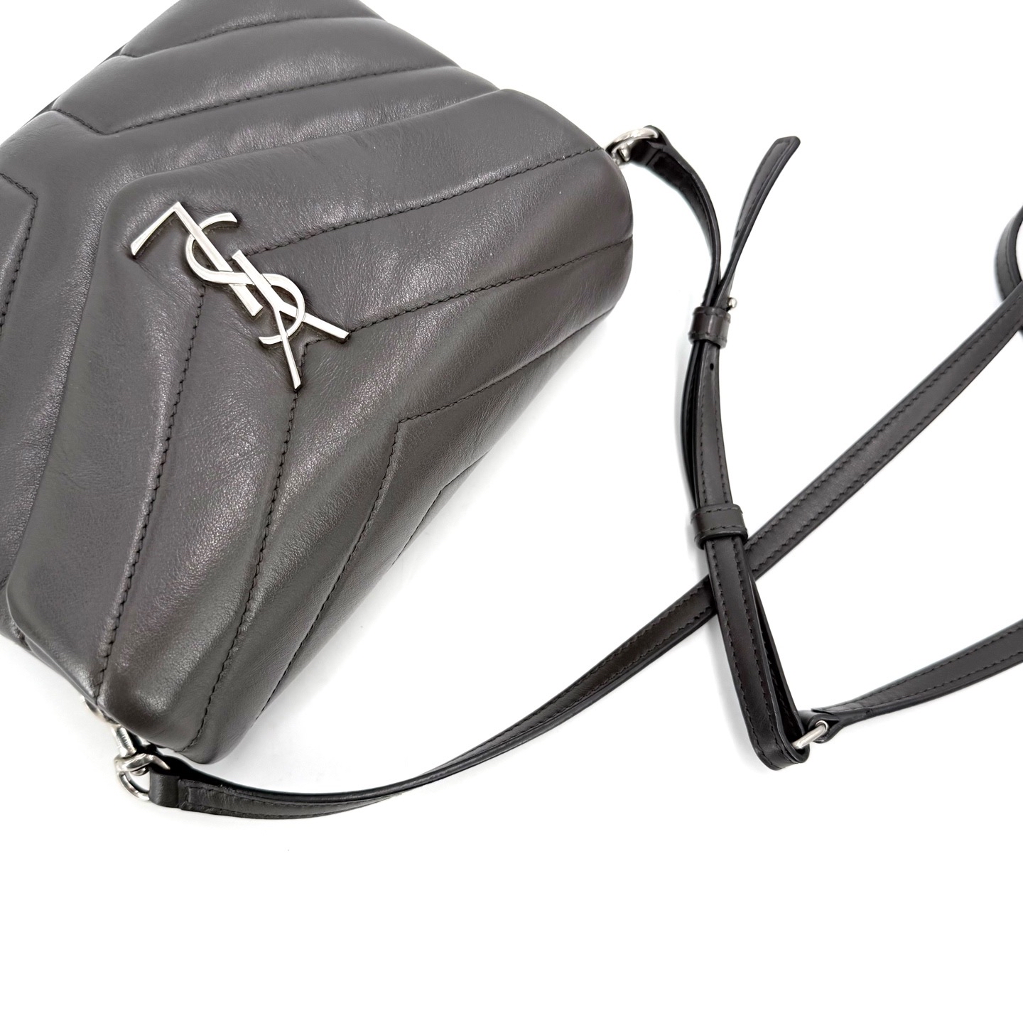 【預訂貨品】YSL 灰色豆腐包