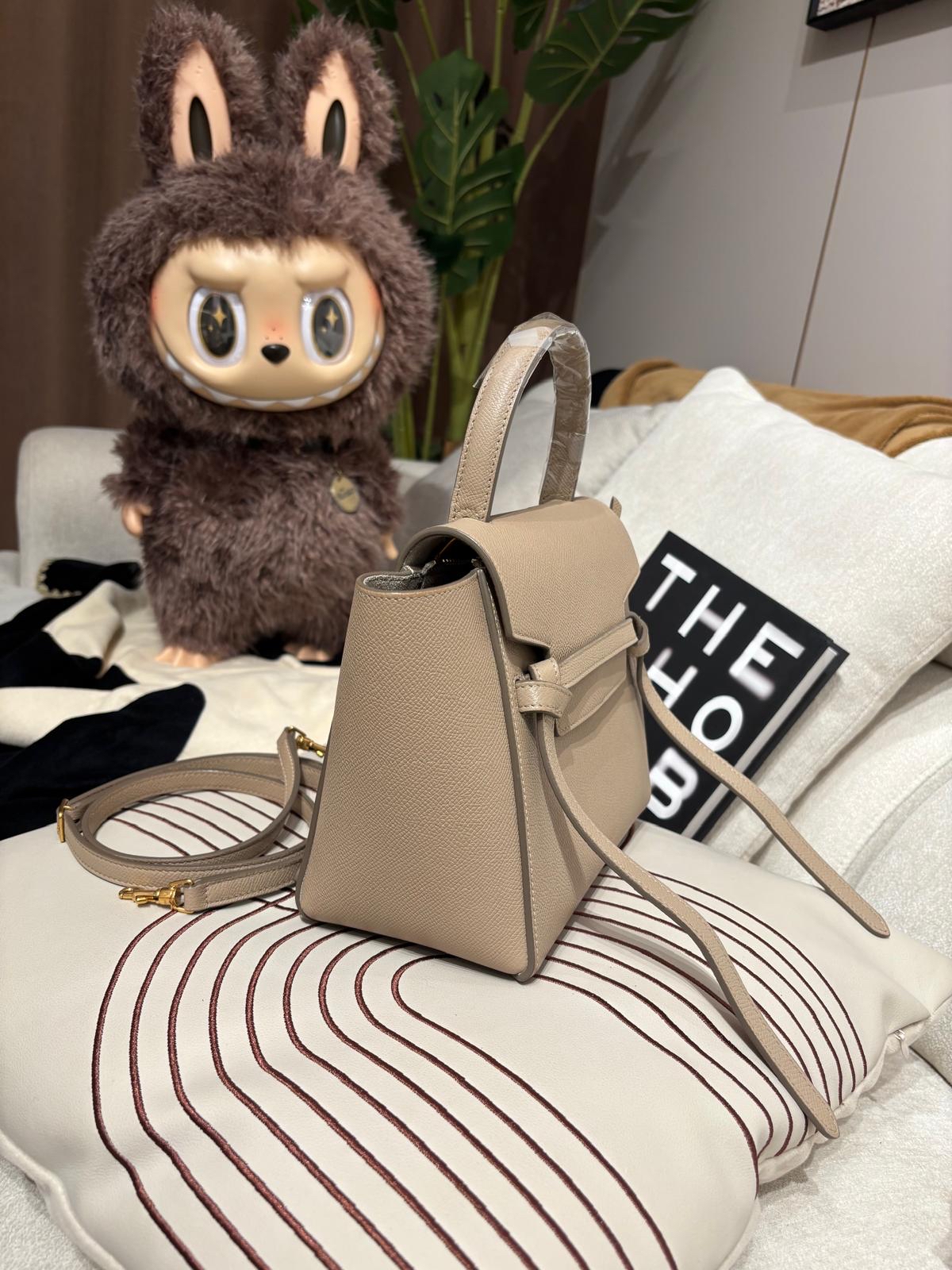 Celine Nano Belt Bag 淺灰褐色牛皮 100%Authentic, 98%New ✅收據✅Dust bag