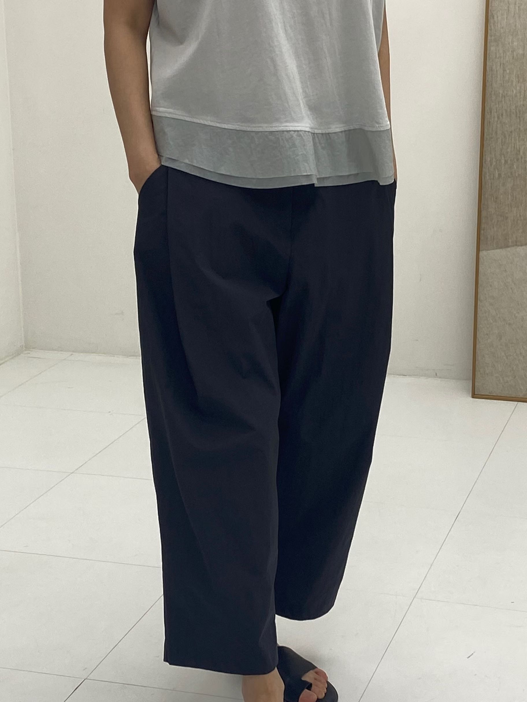 Cookie 輕薄吊腳褲