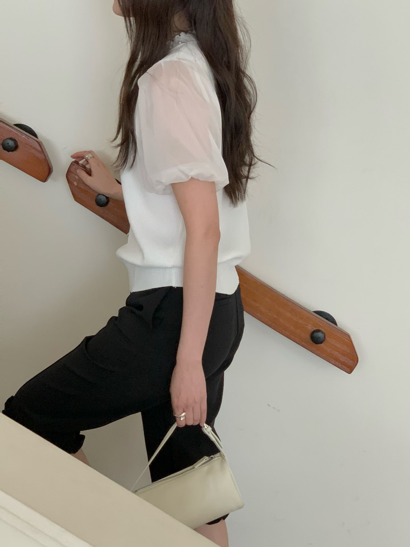 CT15 優雅珍珠紗澎袖針織top