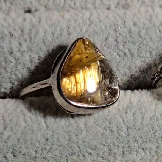 Golden rutilated quartz teardrop ring in adjustable sterling silver (A) - RT1469