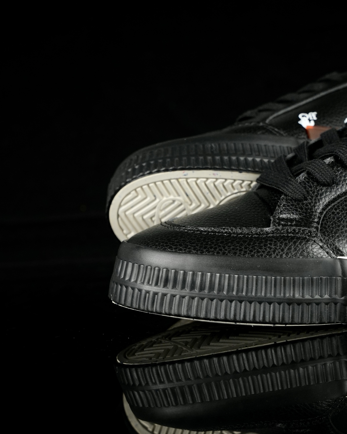Off-White Low Vulcanized