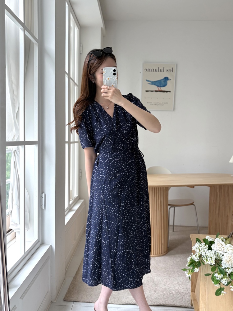 [限量!!] Isa Dotted Wrap Dress