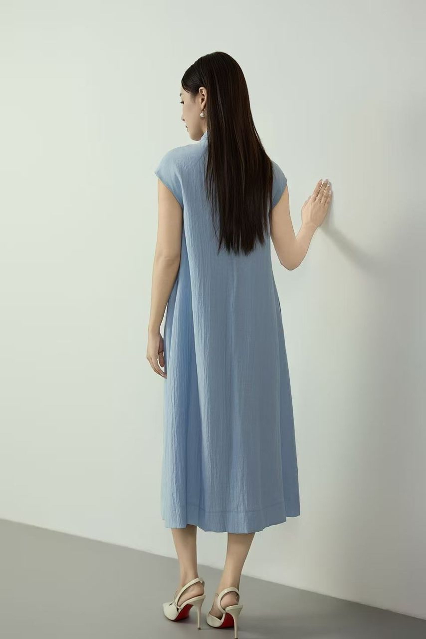 14241146 Noir Grace Midi Dress