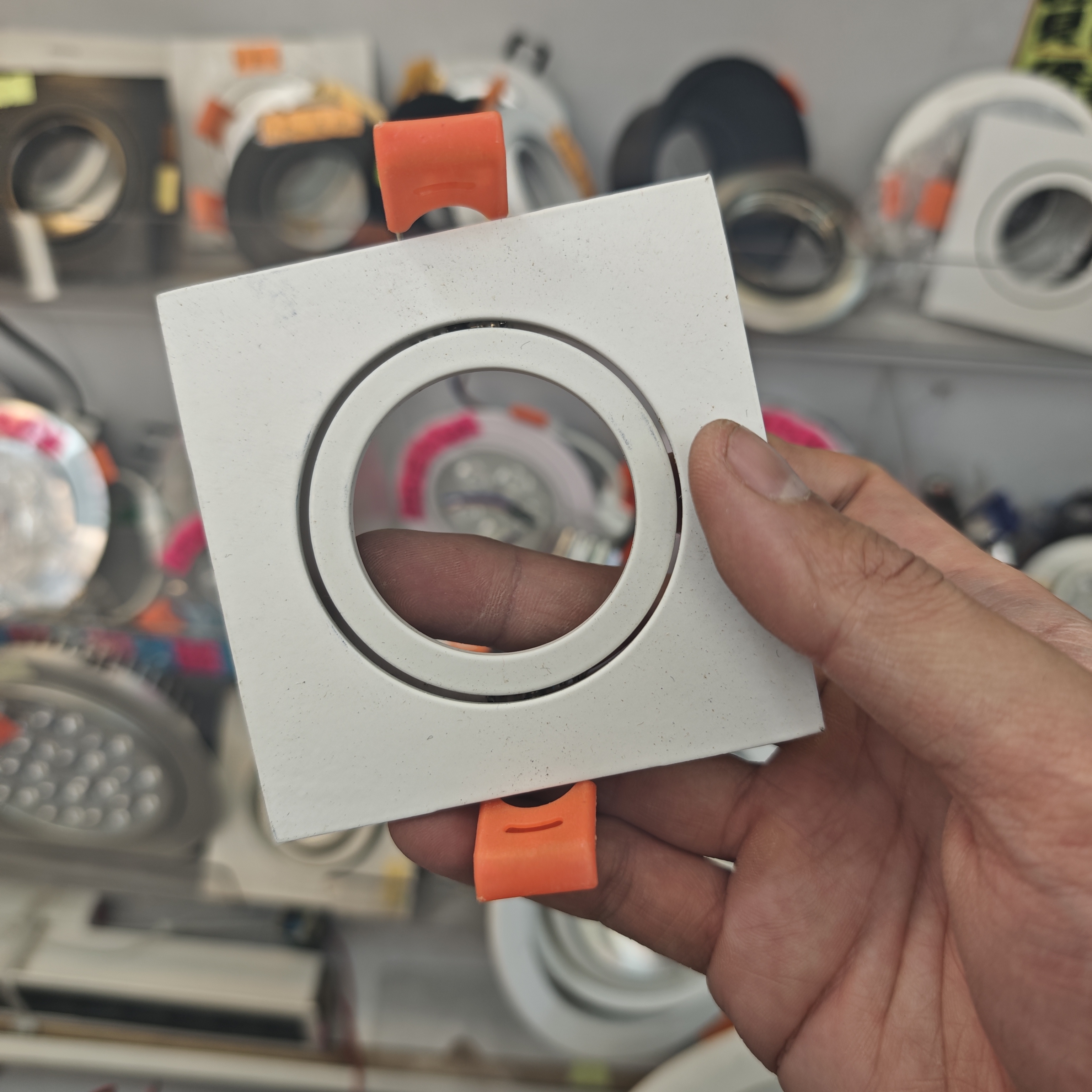 方形 白色可調節角度千秋架  假天花用平板燈燈殼