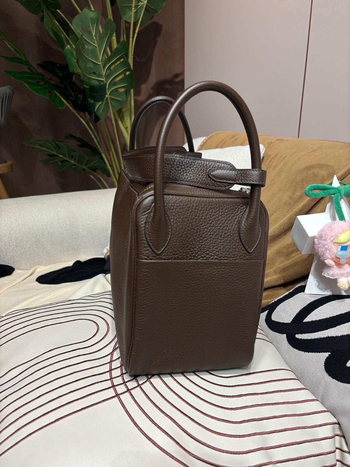 Hermes Lindy 30 Stamp [Q] 100%Authentic, 95%new✅dust bag 