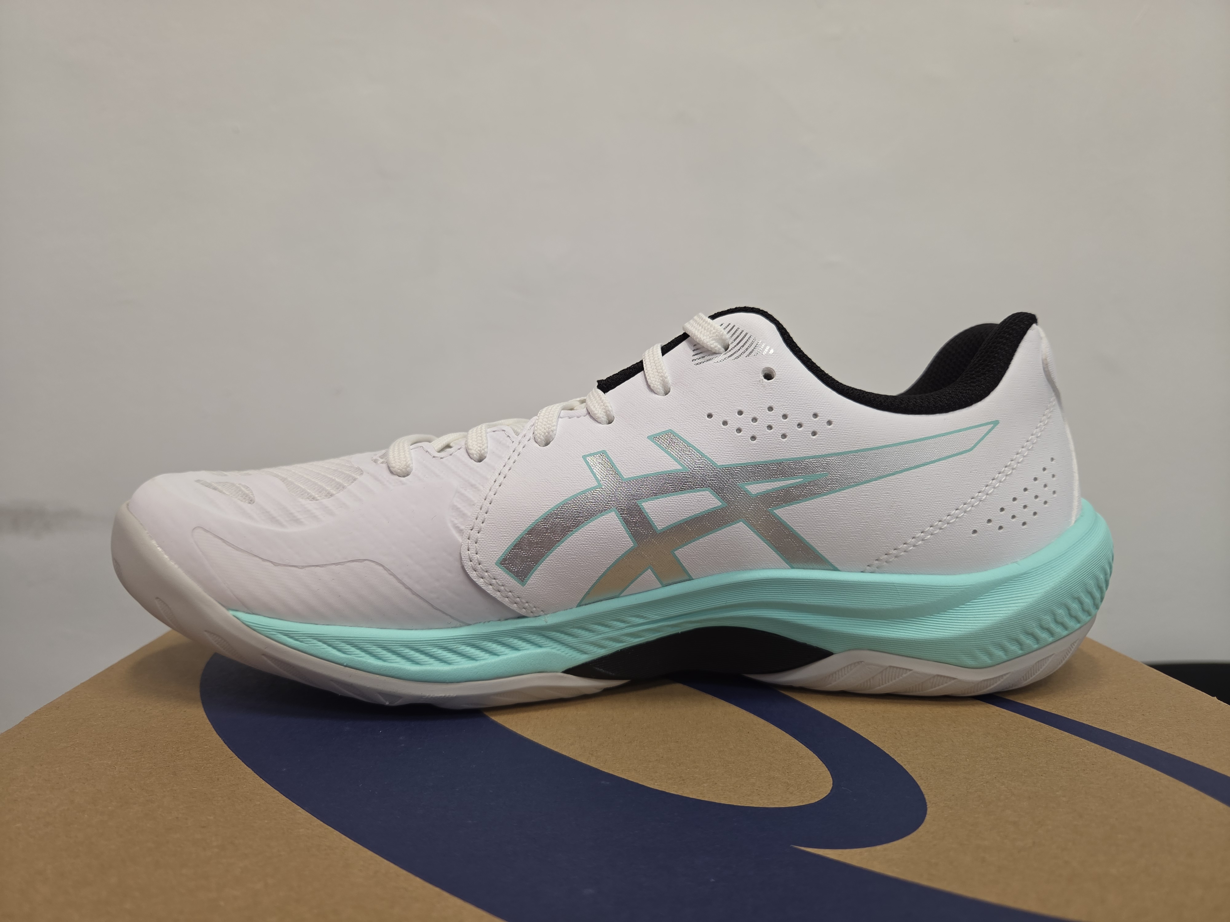 Asics Beyond FF 2 排球鞋
