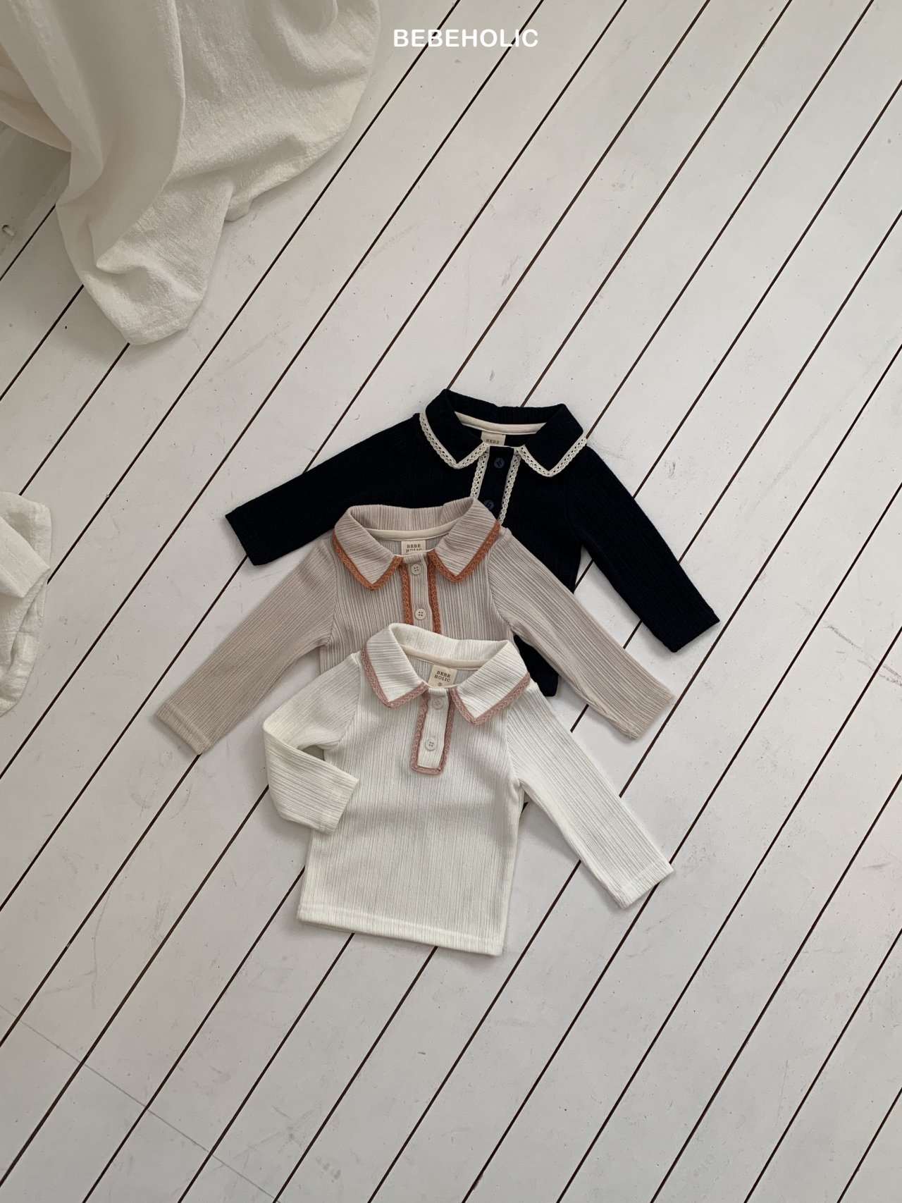 🌸預訂 韓國直送🌸🇰🇷BEBEHOLIC三色蕾絲花邊翻領長袖上衣