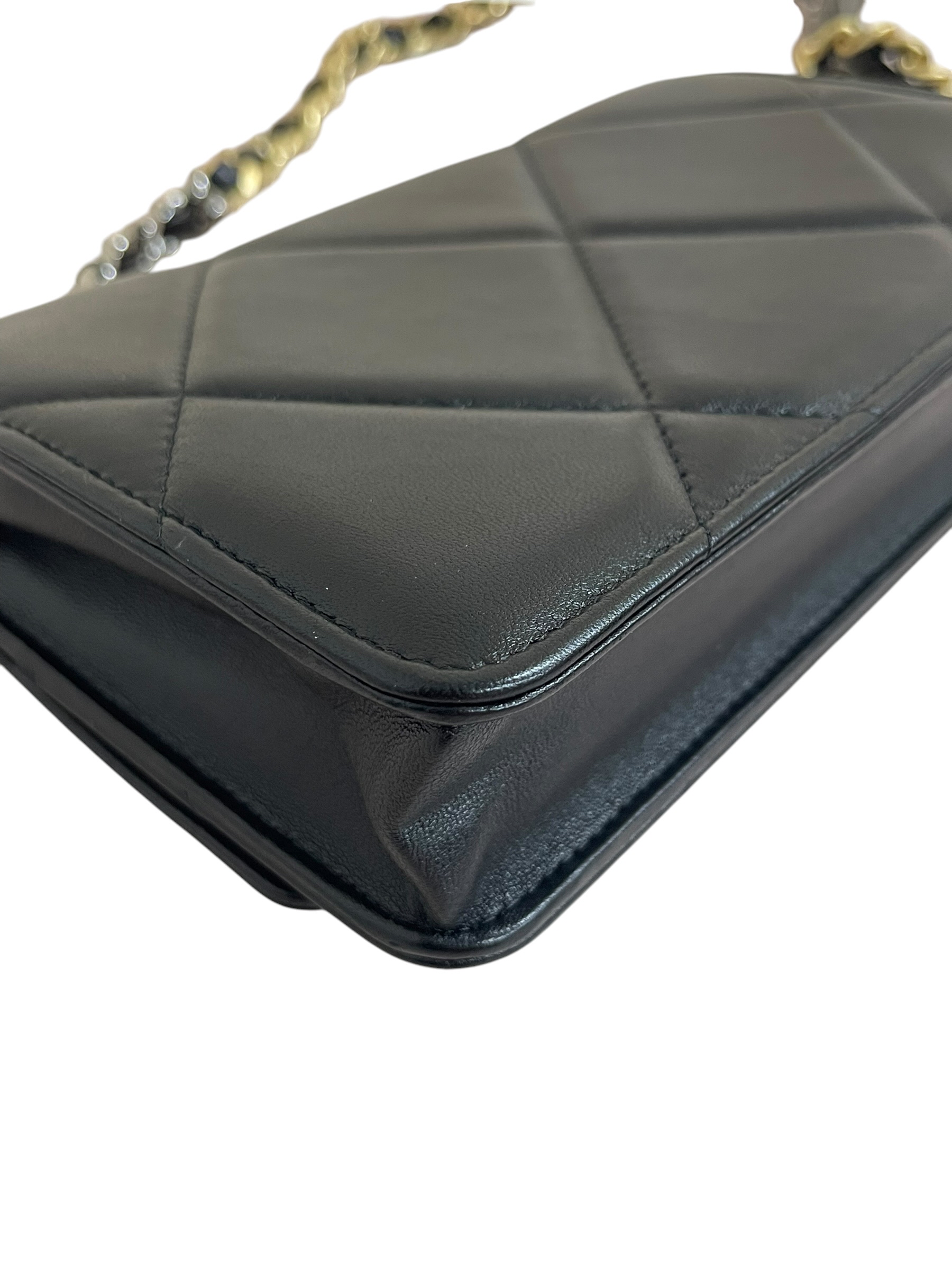 Pre-owned Chanel 19 WOC/ Product Code: 26060809