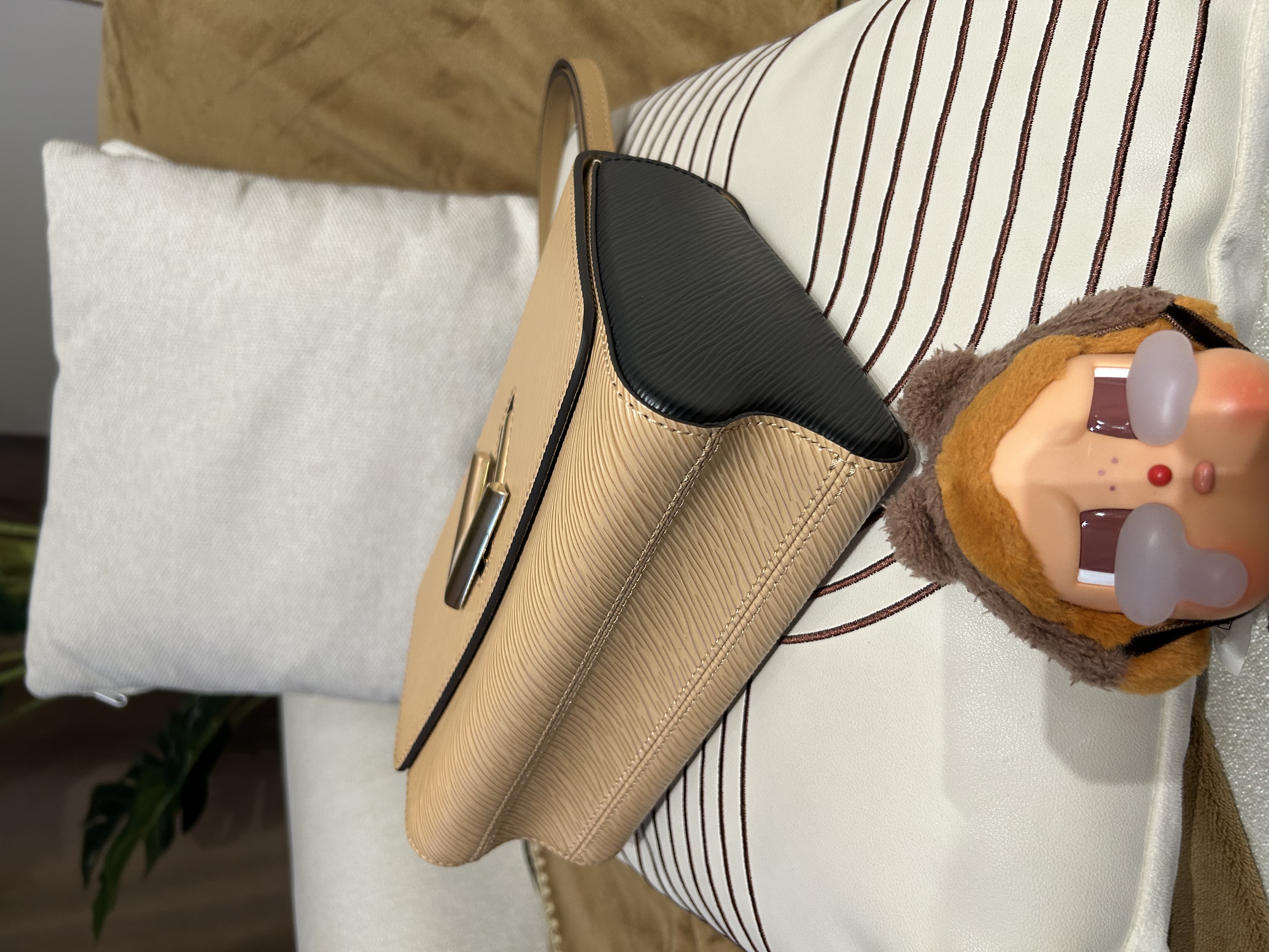 全新 LV Twist MM M51884 拼色 100%Authentic, 全新未使用品 ✅Dust bag✅Box