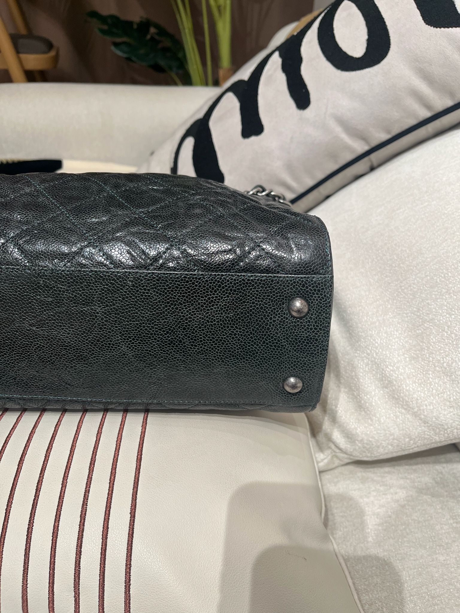 Chanel shoulder bag 牛皮復古銀扣 100%Authentic,95%new ✅貼✅dust bag
