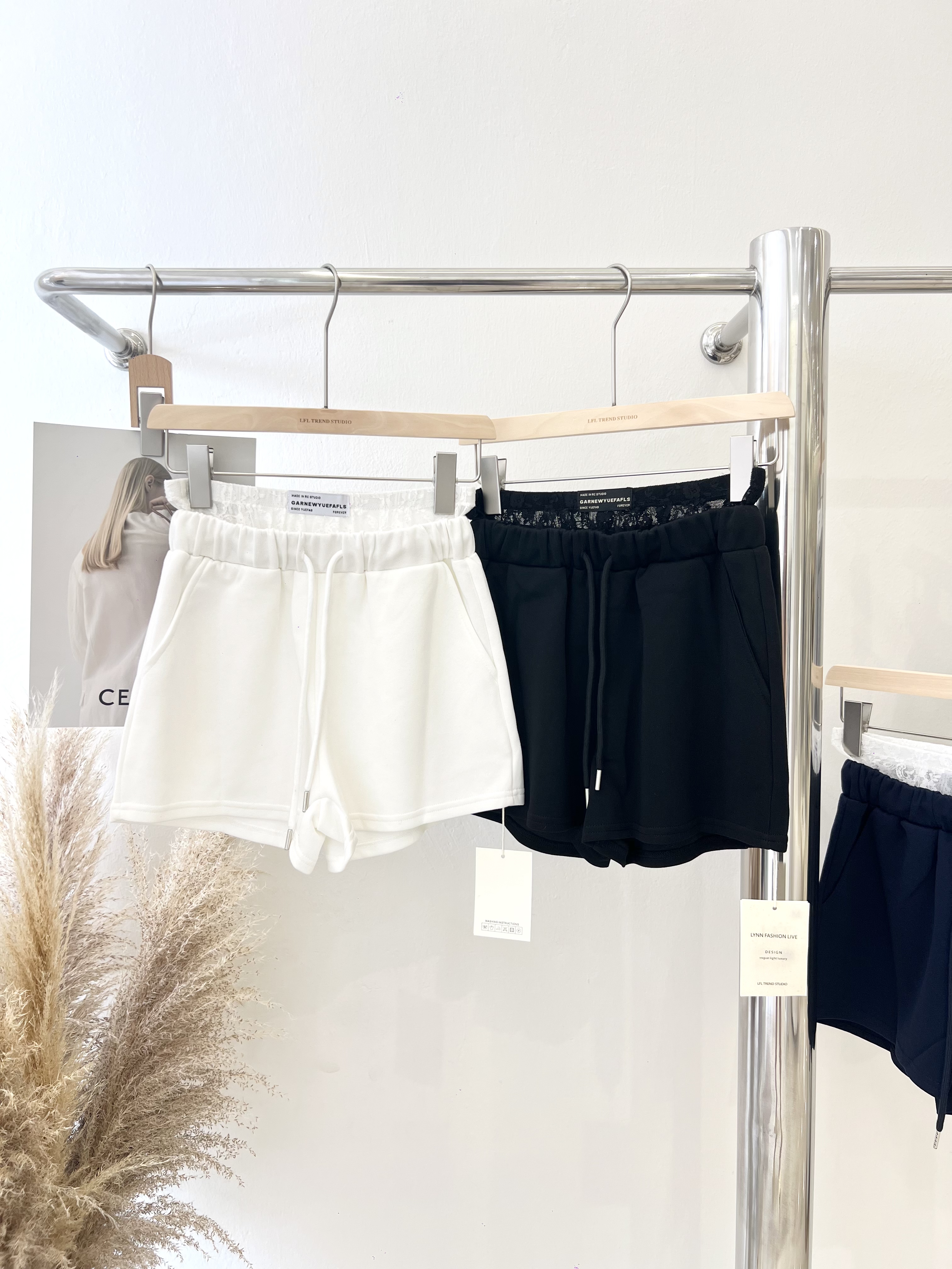 6918 韩版蕾丝拼接百搭短裤