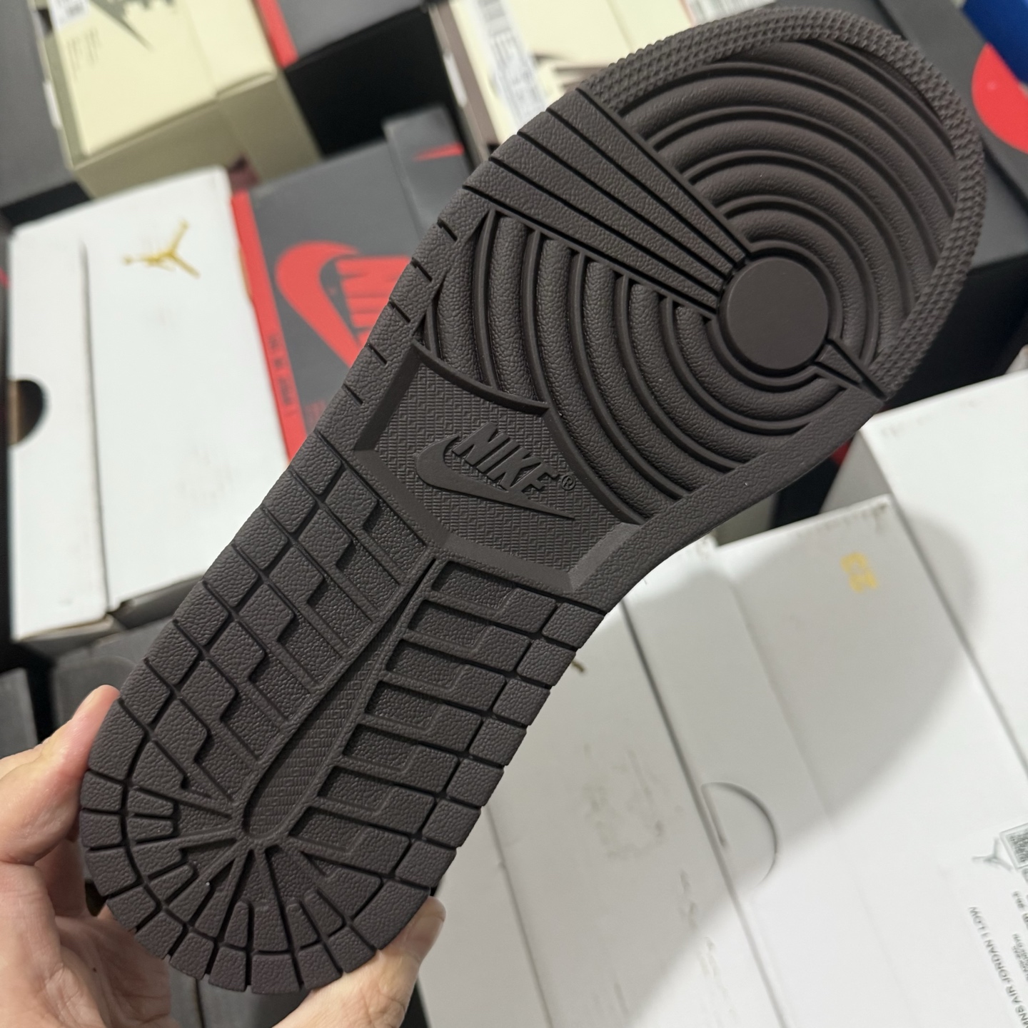 Nike Air Jordan 1 Retro Low OG SP Travis Scott "Velvet Brown" DM7866-202