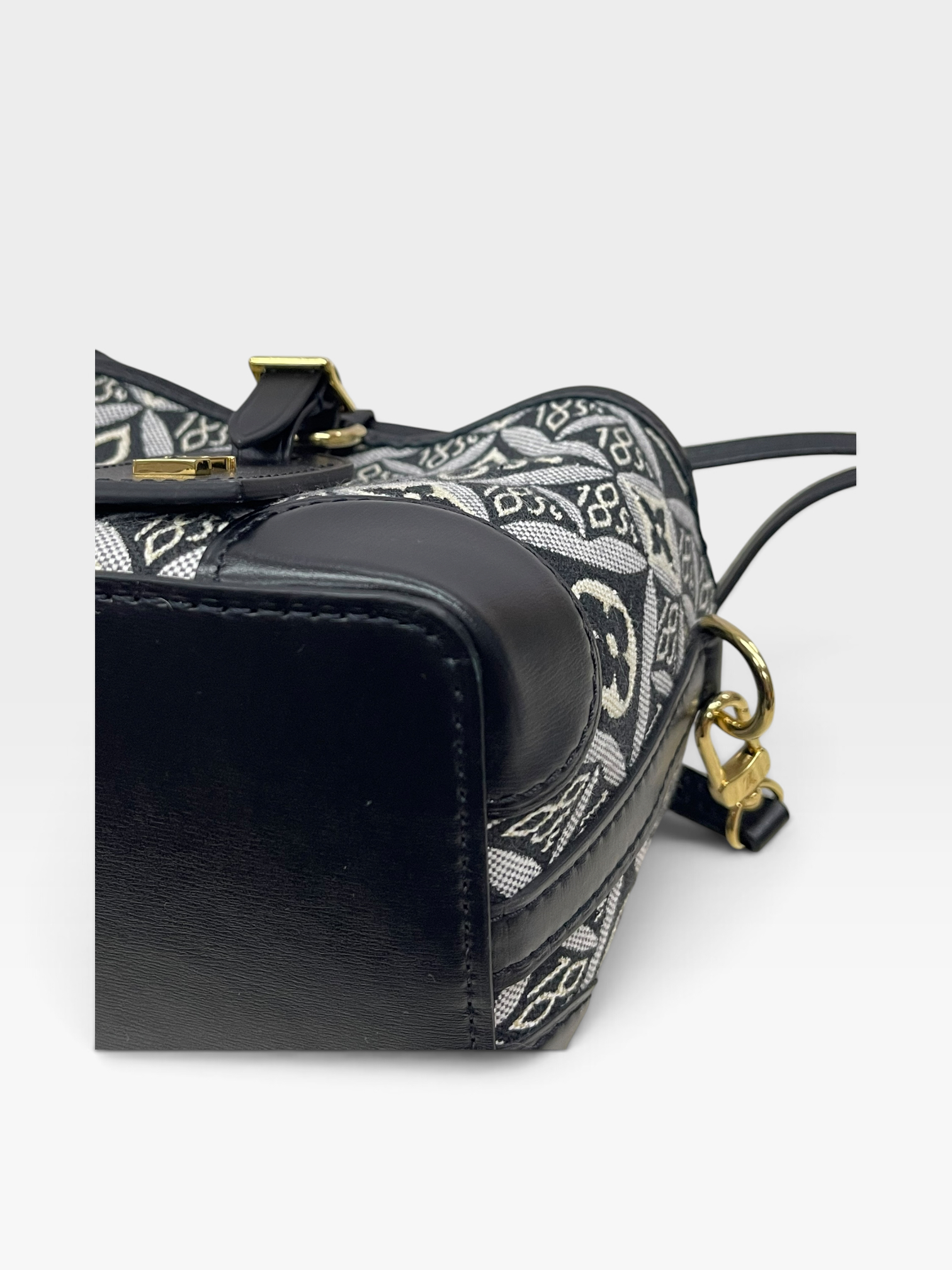 Pre-Owned LV Since 1854 Noe Purse / Product Code: K090421