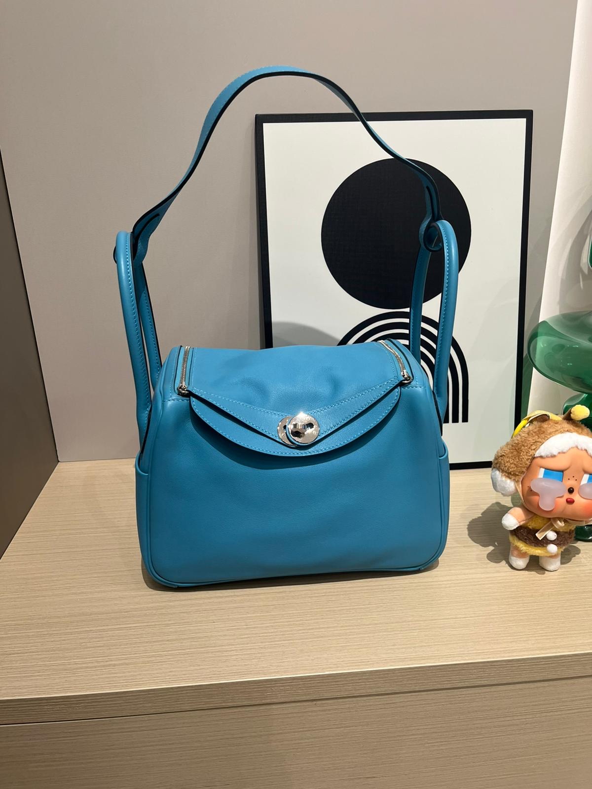 Hermes Lindy 26, Stamp D P3 Bleu Nord 北方藍100%Authentic,98%new  ✅dust bag ✅box