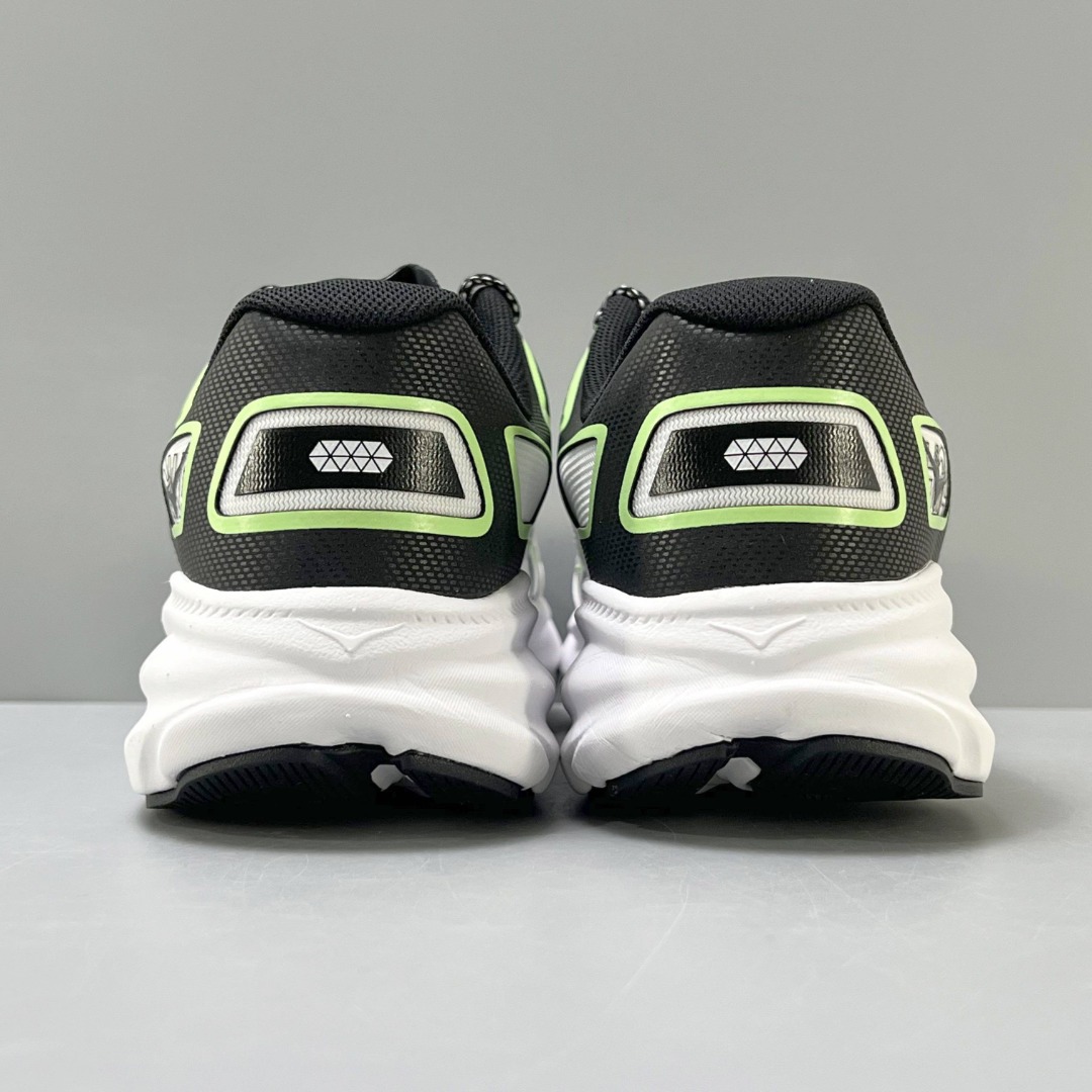 HOKA ONE ONE Clifton One9