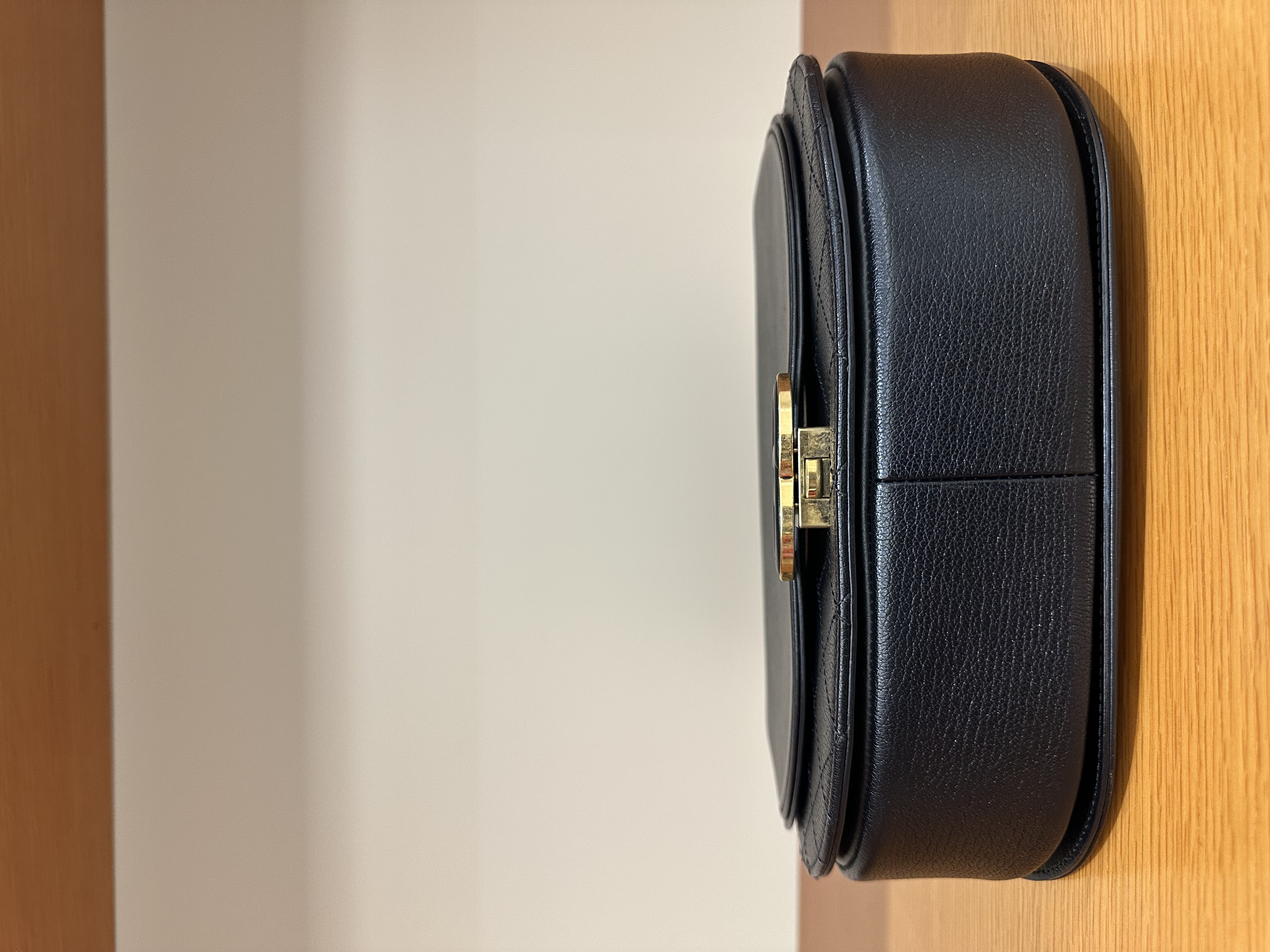 直播貨品 |  [1個-$100 2個-$300］ HH24