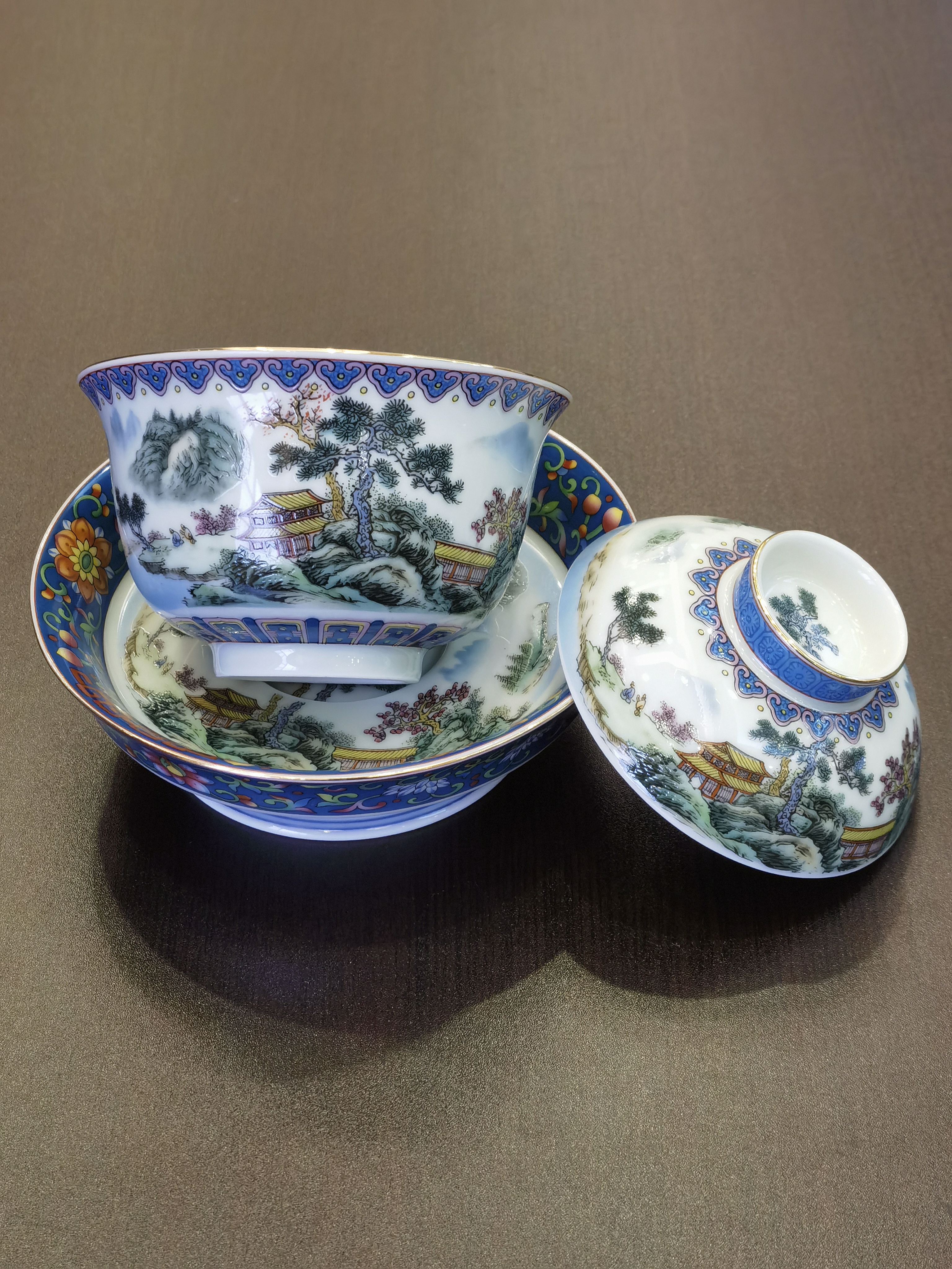 7-粉彩重工江南山水 - 茶蓋碗 - <有需要請聯絡我們 852-6329 6186>