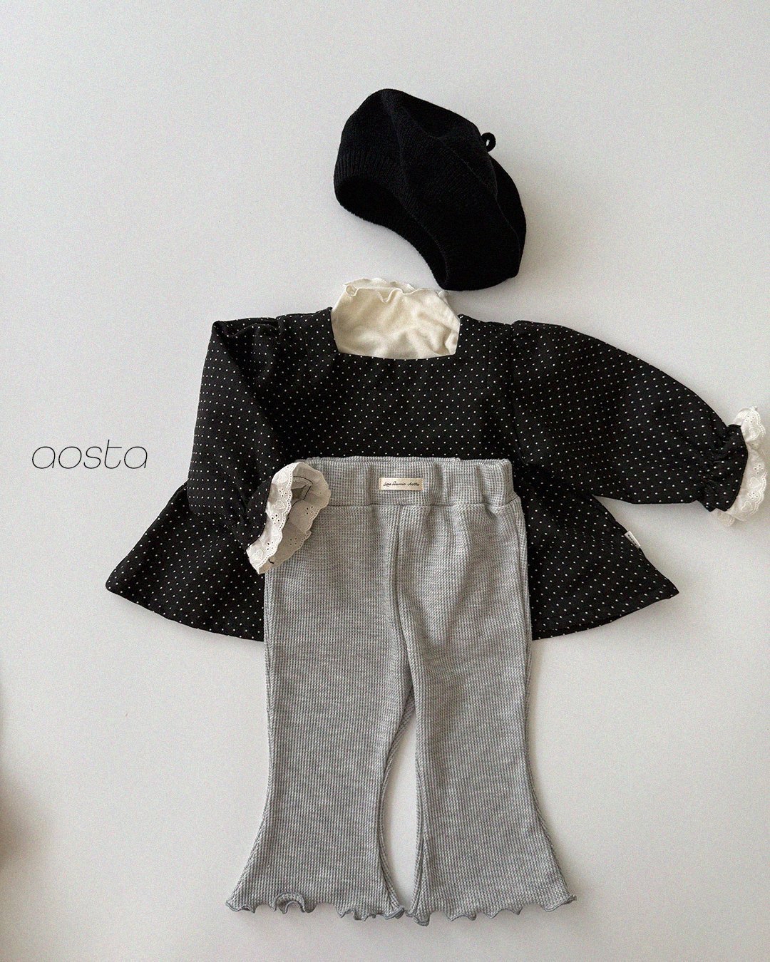 Aosta | [Milk Dot Blouse]