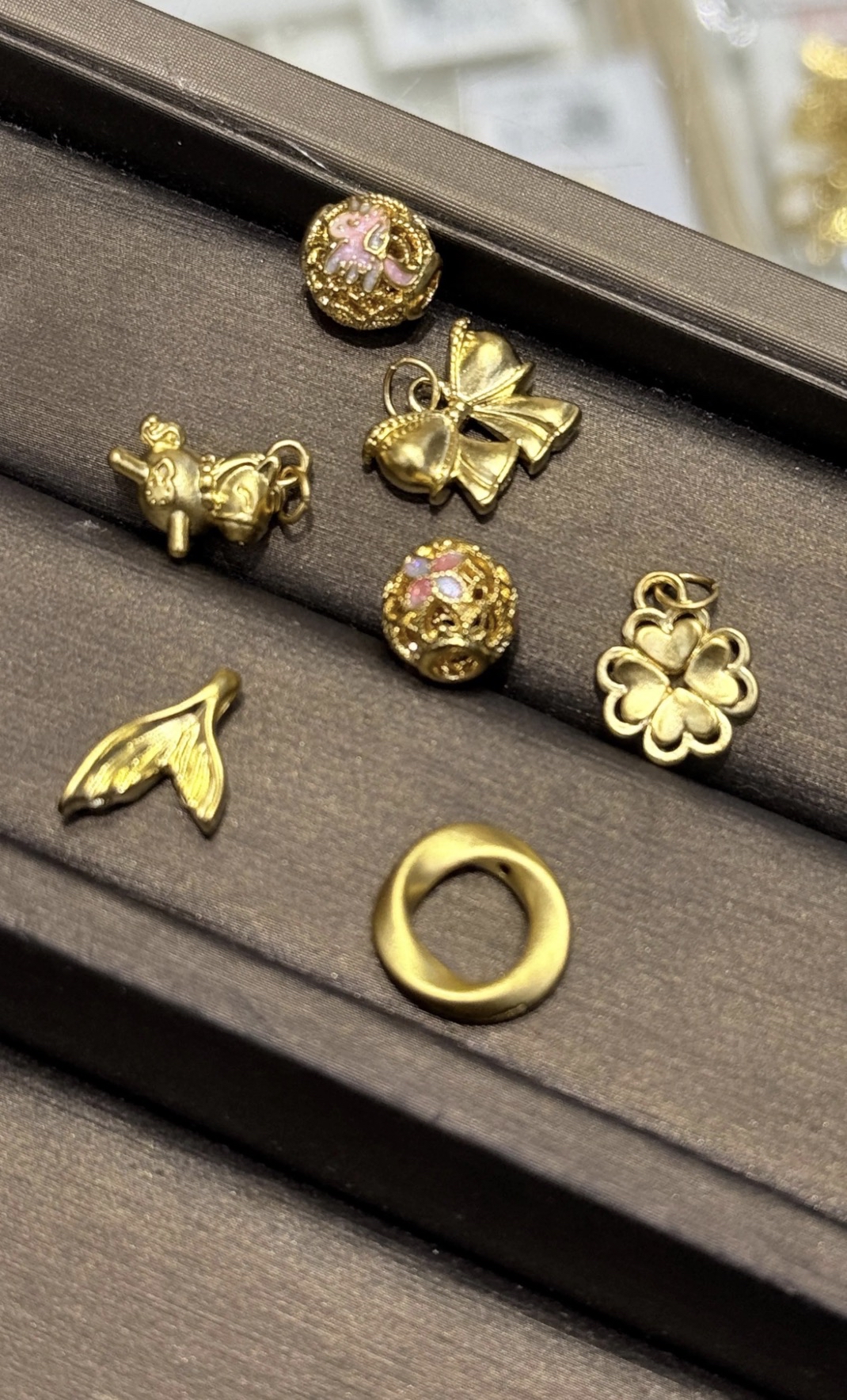 9999黄金吊墜8💛 (預訂貨品)