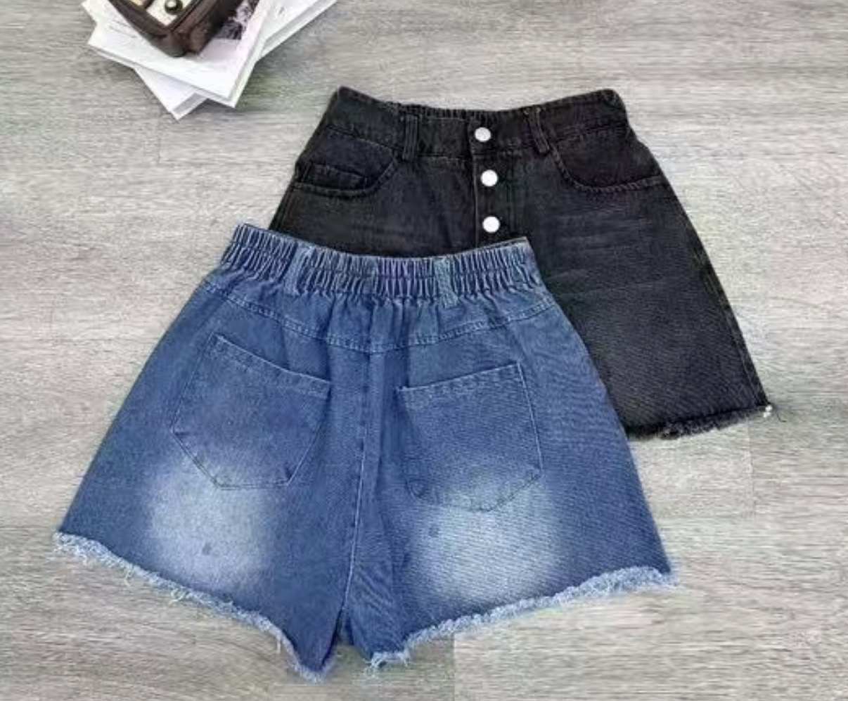 👍🏻超顯瘦👍🏻洗水後半橡筋鈕扣牛仔短褲