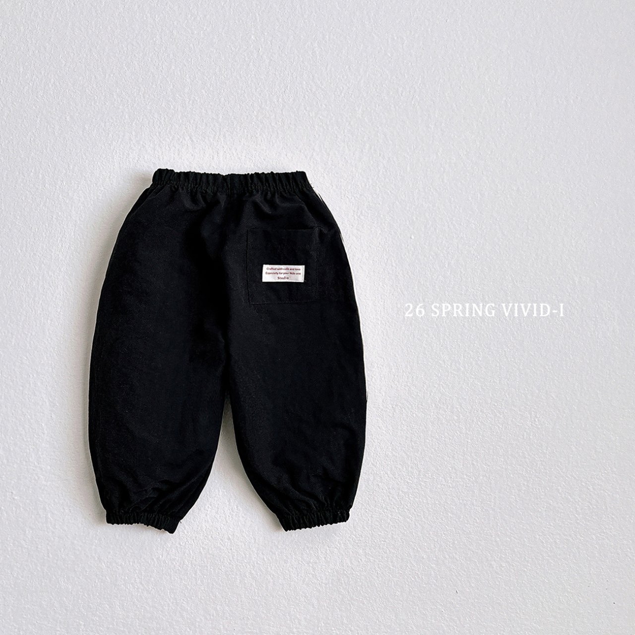 🌸預訂 韓國直送🌸🇰🇷VIVIDI兩色標籤口袋防風寬鬆束腳褲